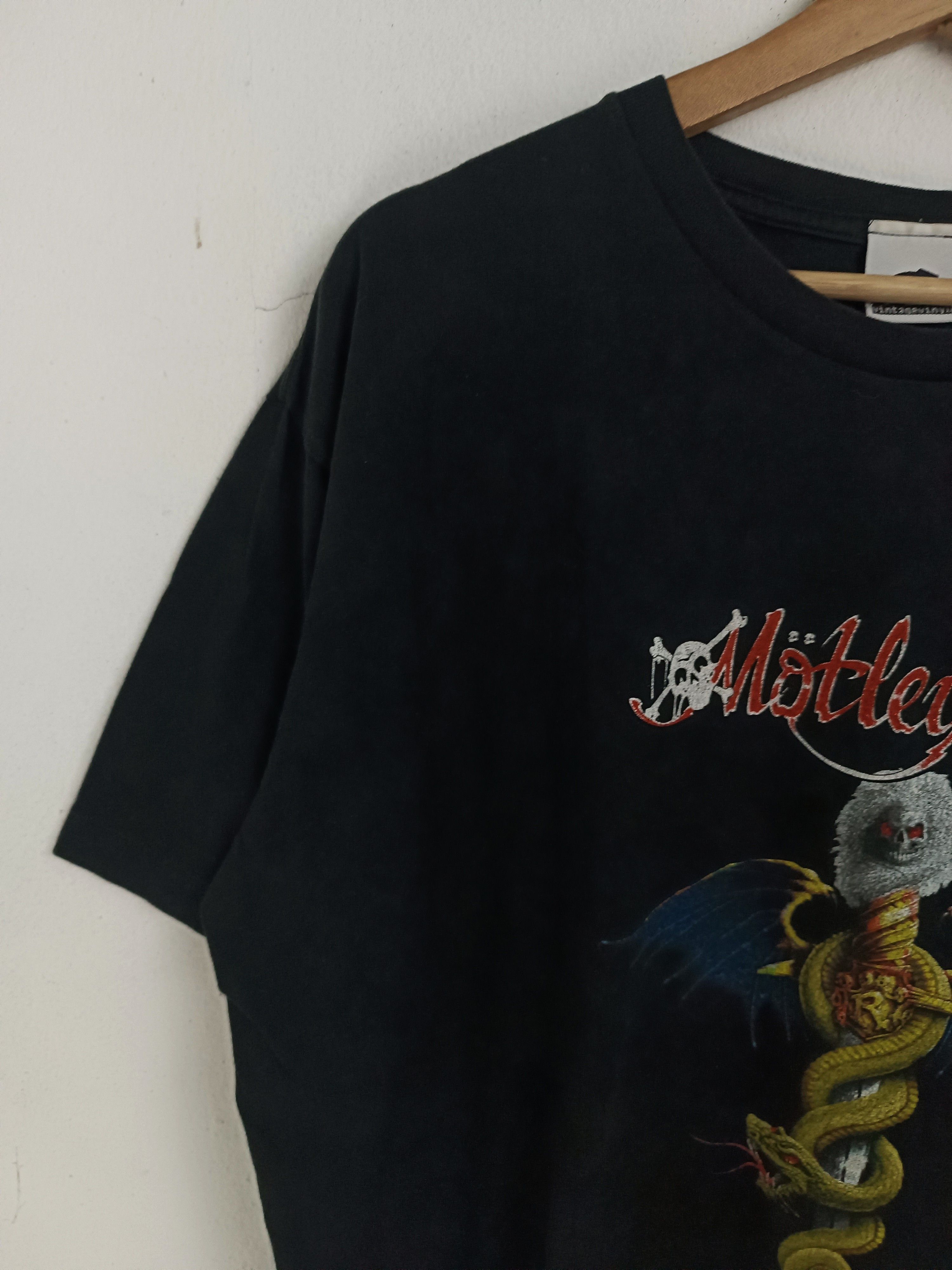 Band Tees VINTAGE MOTLEY CRUE DR FEELGOOD TEE ozzy van halen acdc kiss Size US XL / EU 56 / 4 - 5 Thumbnail