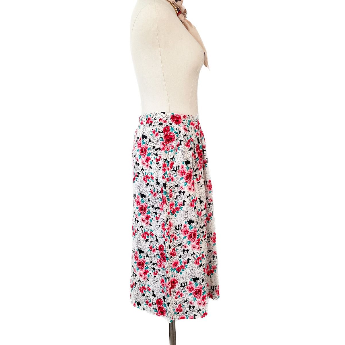 Vintage Vintage coquette floral pleated skirt pockets size XS / SP Size 27" / US 4 / IT 40 - 5 Thumbnail