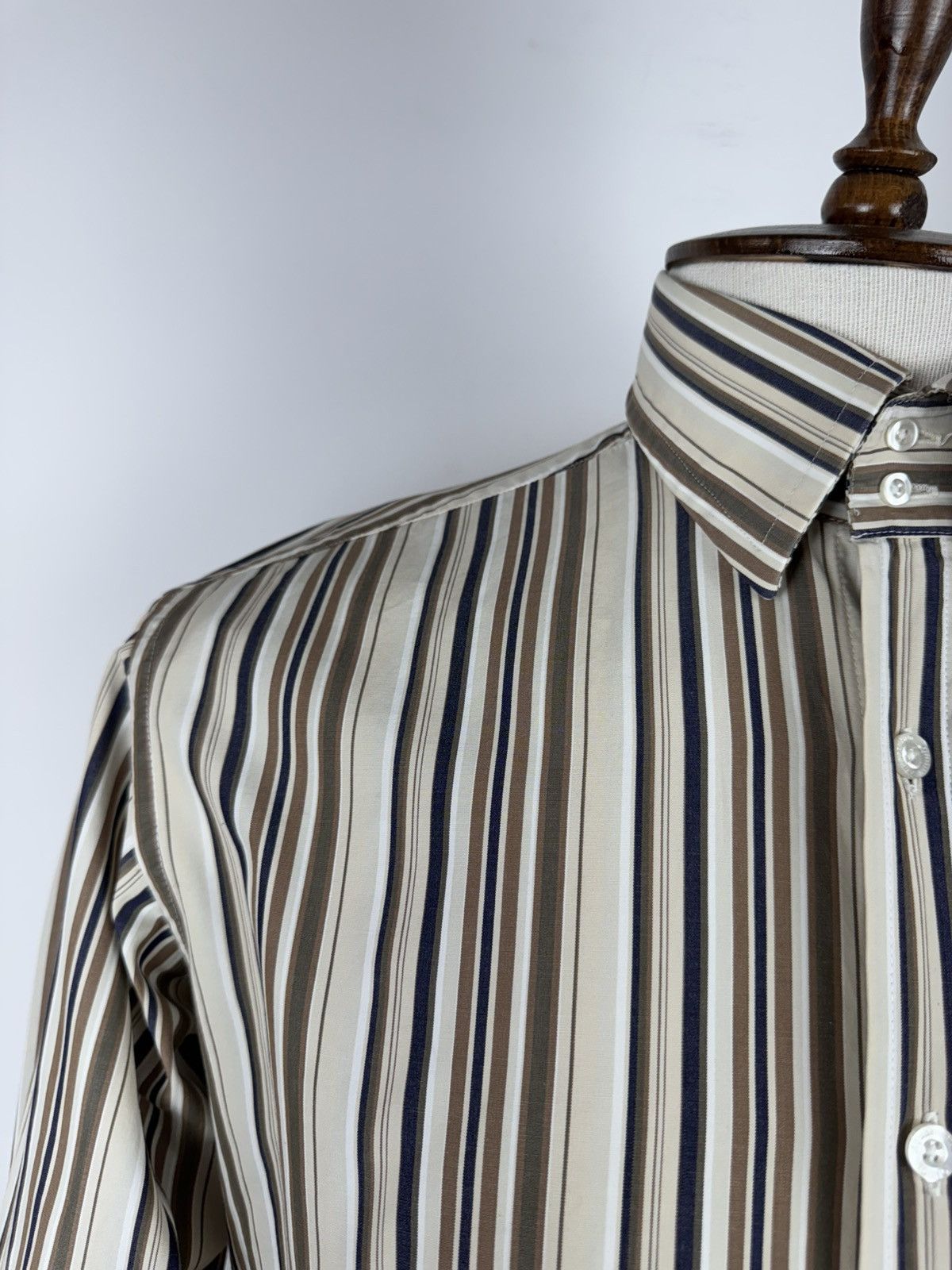 Aquascutum × Designer × Vintage Men’s Vintage Aquascutum Long Sleeve Shirt size 39 15 1/2 Size US M / EU 48-50 / 2 - 3 Thumbnail