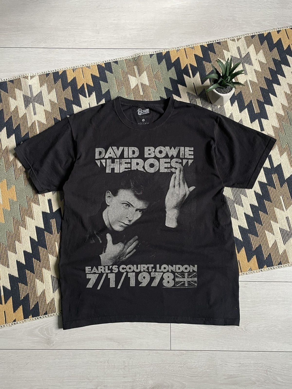 Band Tees × Vintage Vintage David Bowie Official Merch Rock Band T-shirt Size US L / EU 52-54 / 3 - 1 Thumbnail