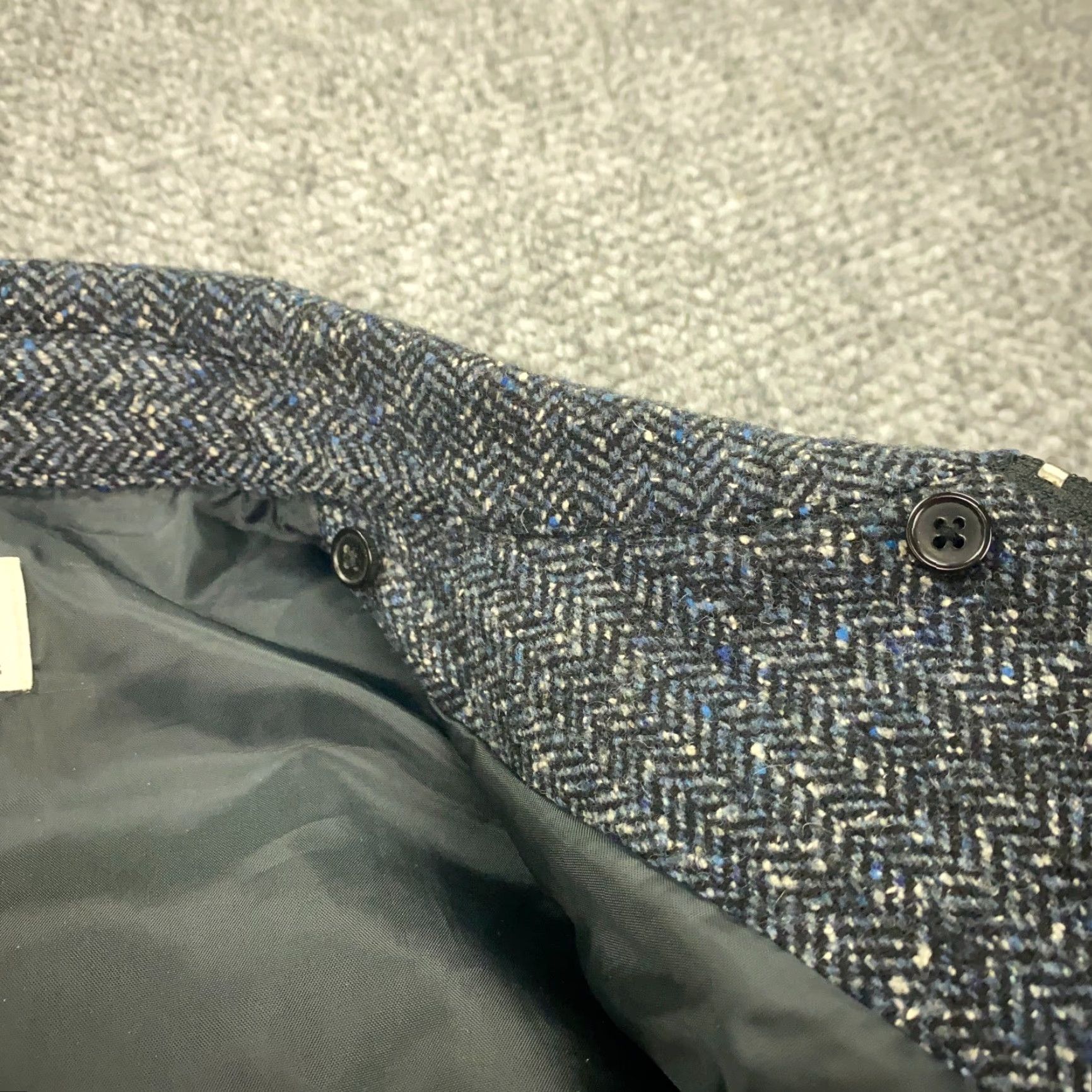 Talbots VINTAGE Talbots Petites Jacket Womens Size 2P Gray Herringbone Tweed Full Zip Wool Blend Lined Pockets 2P Womens Jacket 90s? Size XS / US 0-2 / IT 36-38 - 6 Thumbnail
