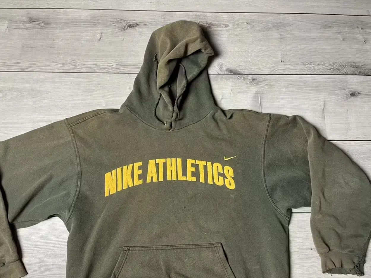 Nike Vintage Nike Athletics Hoodie 90s Ys2K Made in USA Size US M / EU 48-50 / 2 - 3 Thumbnail