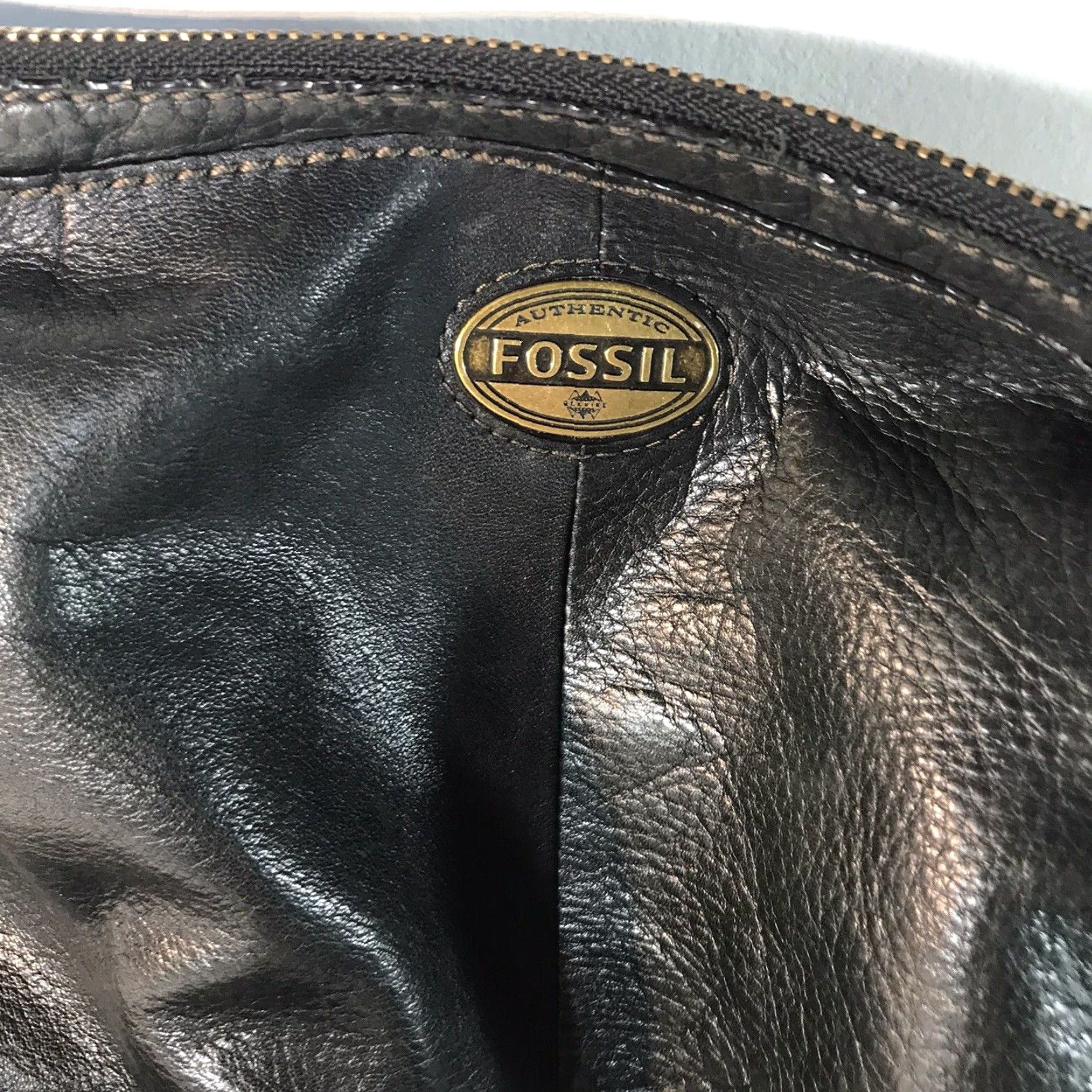 Fossil Fossil Crossbody Bag Women's Leather Medium Black Pockets Zipper Adjustable Strap 2000s Size ONE SIZE - 2 Thumbnail
