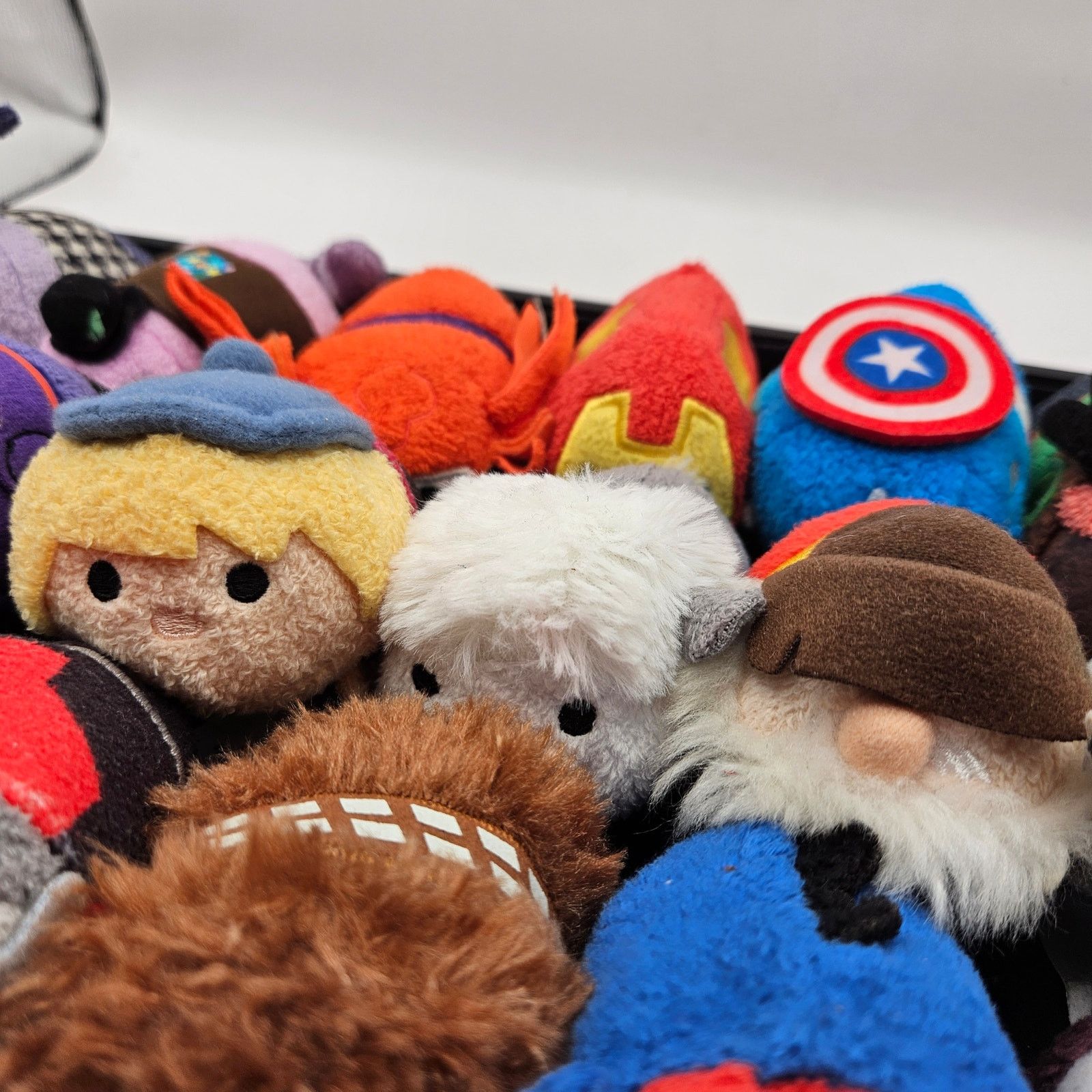 Disney DISNEY MARVEL STAR WARS TSUM TSUM MINI PLUSH LOT OF 18 Size ONE SIZE - 4 Thumbnail