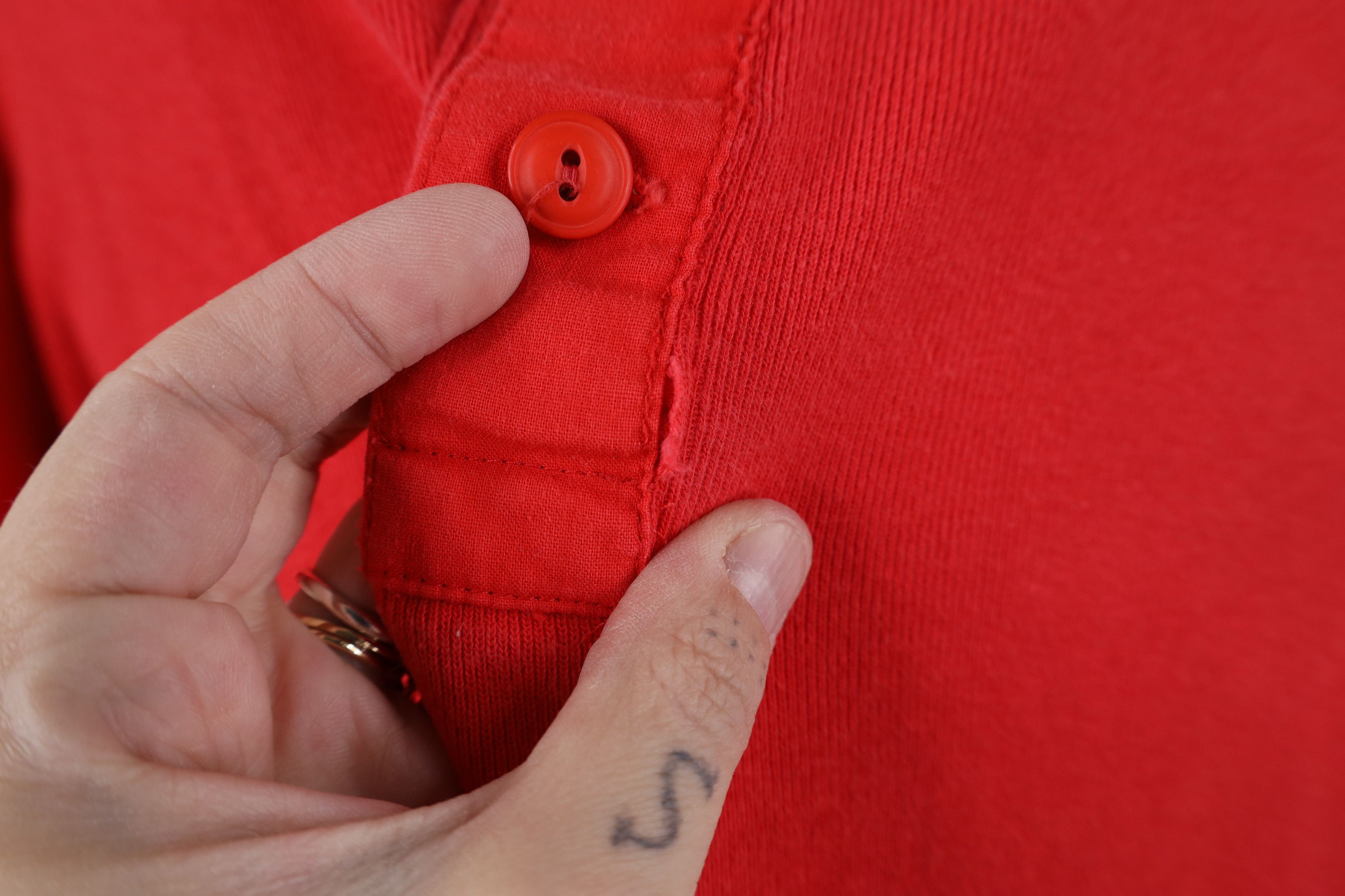 Gap Vintage 80s 90s Gap Ribbed Knit Henley T-Shirt Red Cotton Size US L / EU 52-54 / 3 - 4 Thumbnail