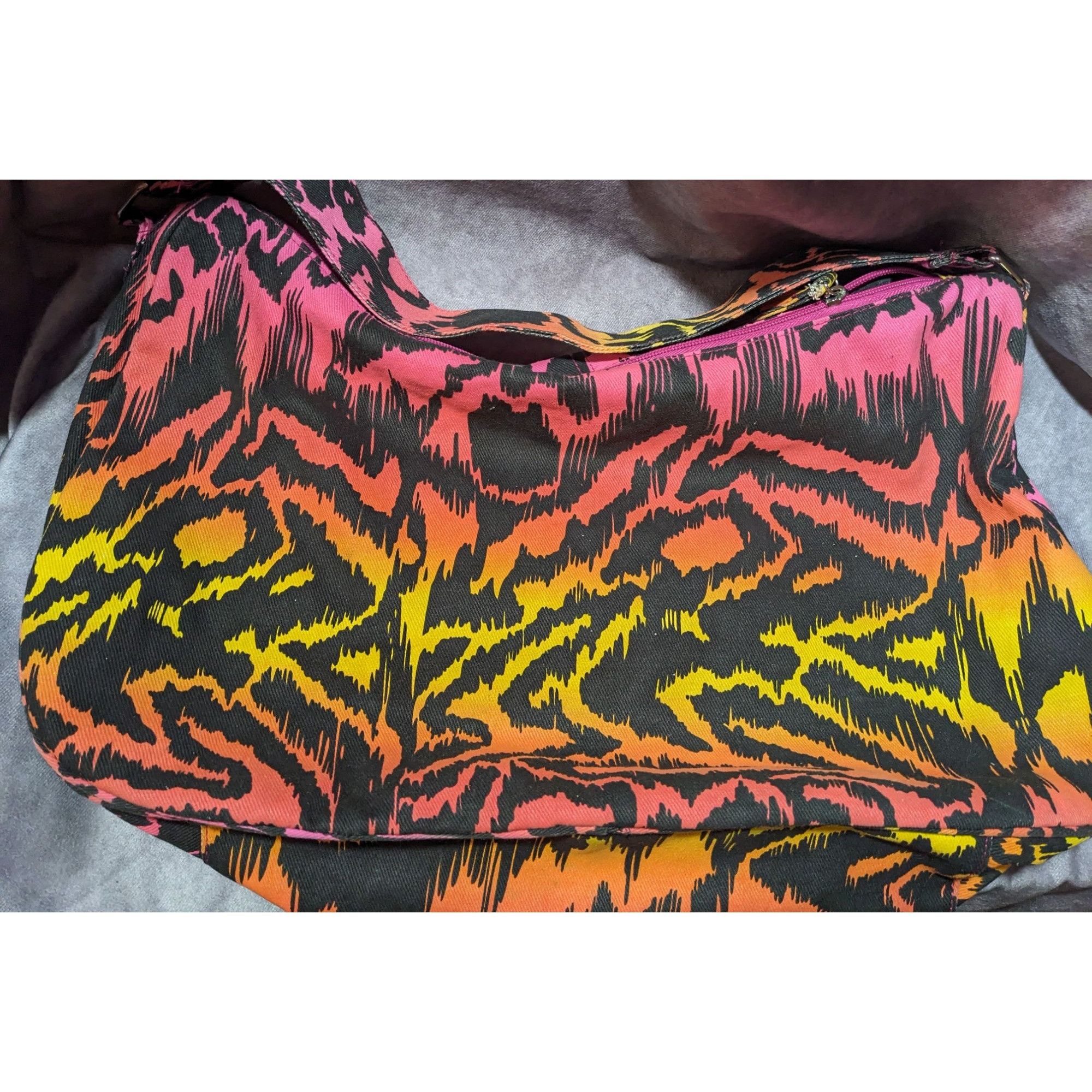 Other 90s Style Rainbow Tiger Print Canvas Shoulder Bag Size ONE SIZE - 6 Thumbnail