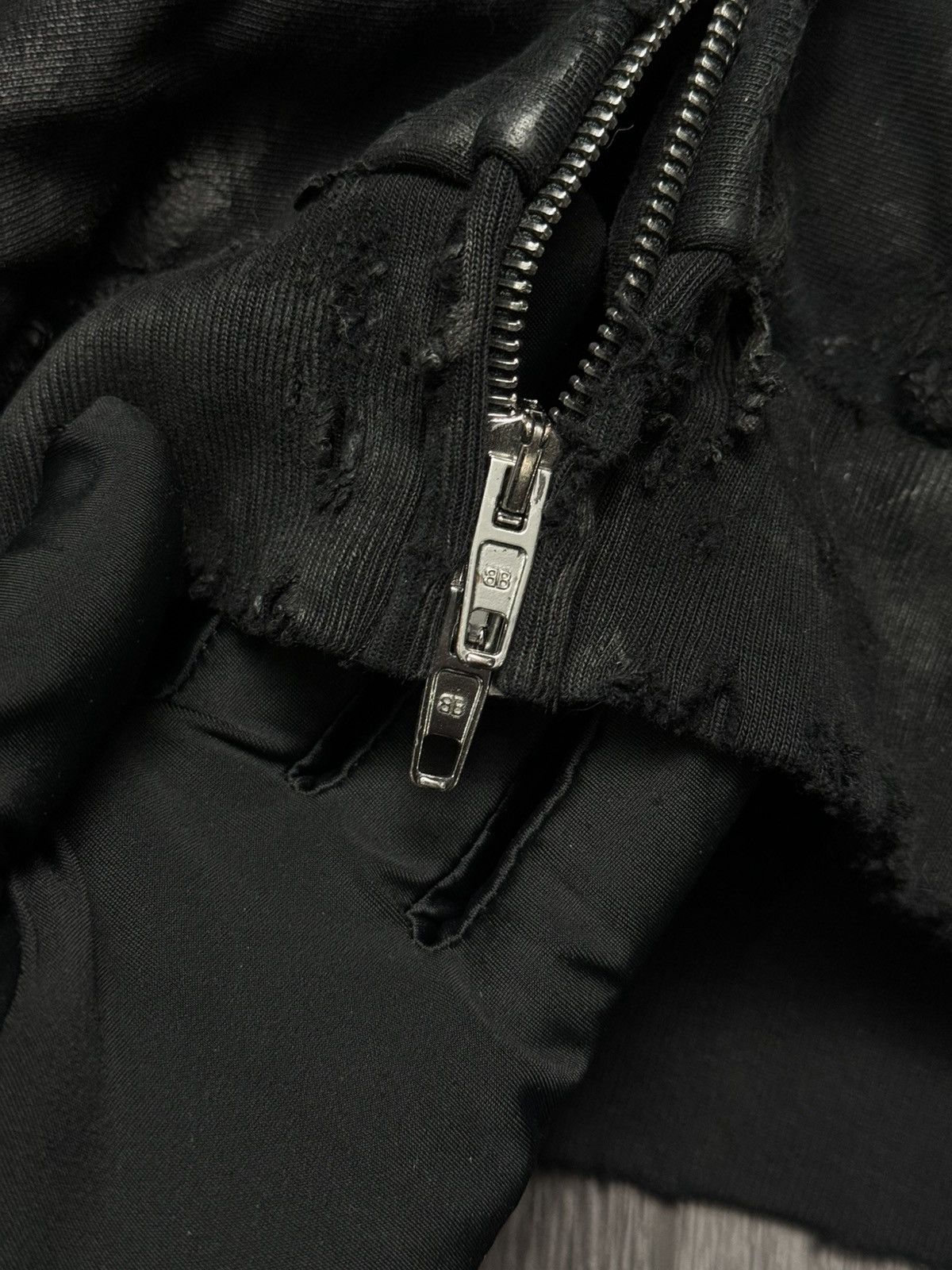 Balenciaga FW22 Balenciaga Gaffer Tape Hoodie (XXL) Size US XXL / EU 58 / 5 - 7 Thumbnail