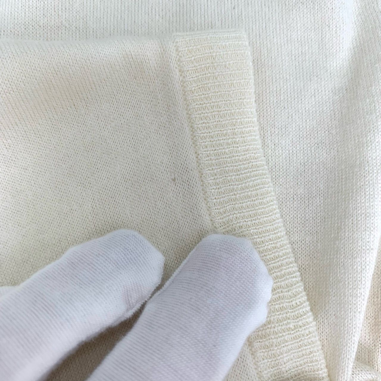 Louis Vuitton Louis Vuitton Logo Embroidered Round Neck Beige Wool Blend K Size L / US 10 / IT 46 - 3 Thumbnail