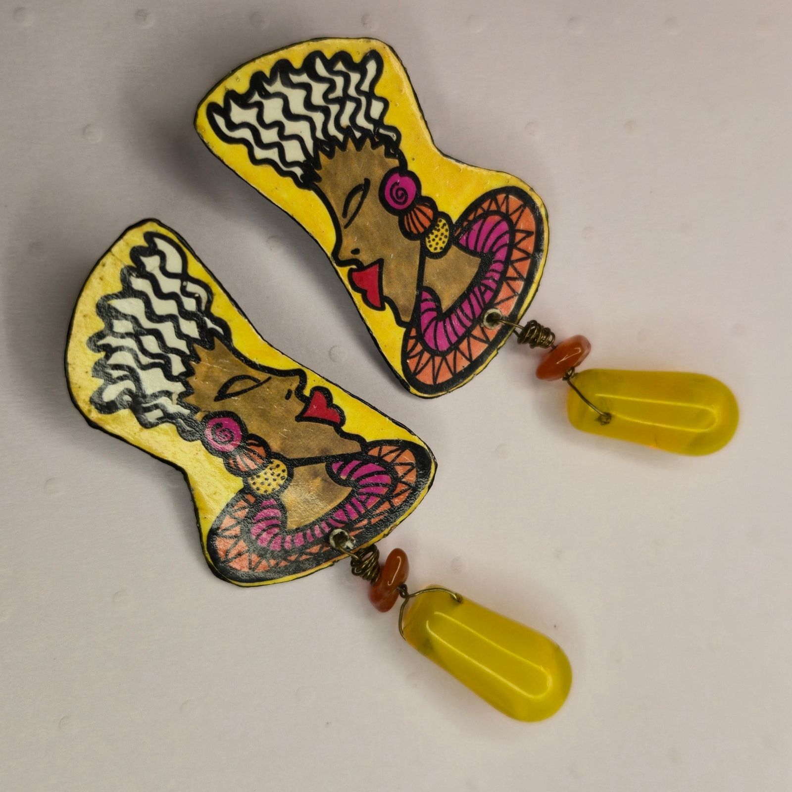 Vintage Vintage Afrocentric Hand Painted Earrings African Queen Glam Size ONE SIZE - 8 Thumbnail