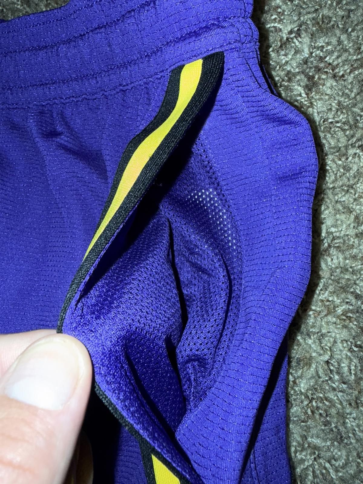 Nike Nike Women’s Purple LA Lakers Authentic Crossover Fly Performance Shorts Sample Size 28" / US 6 / IT 42 - 4 Thumbnail