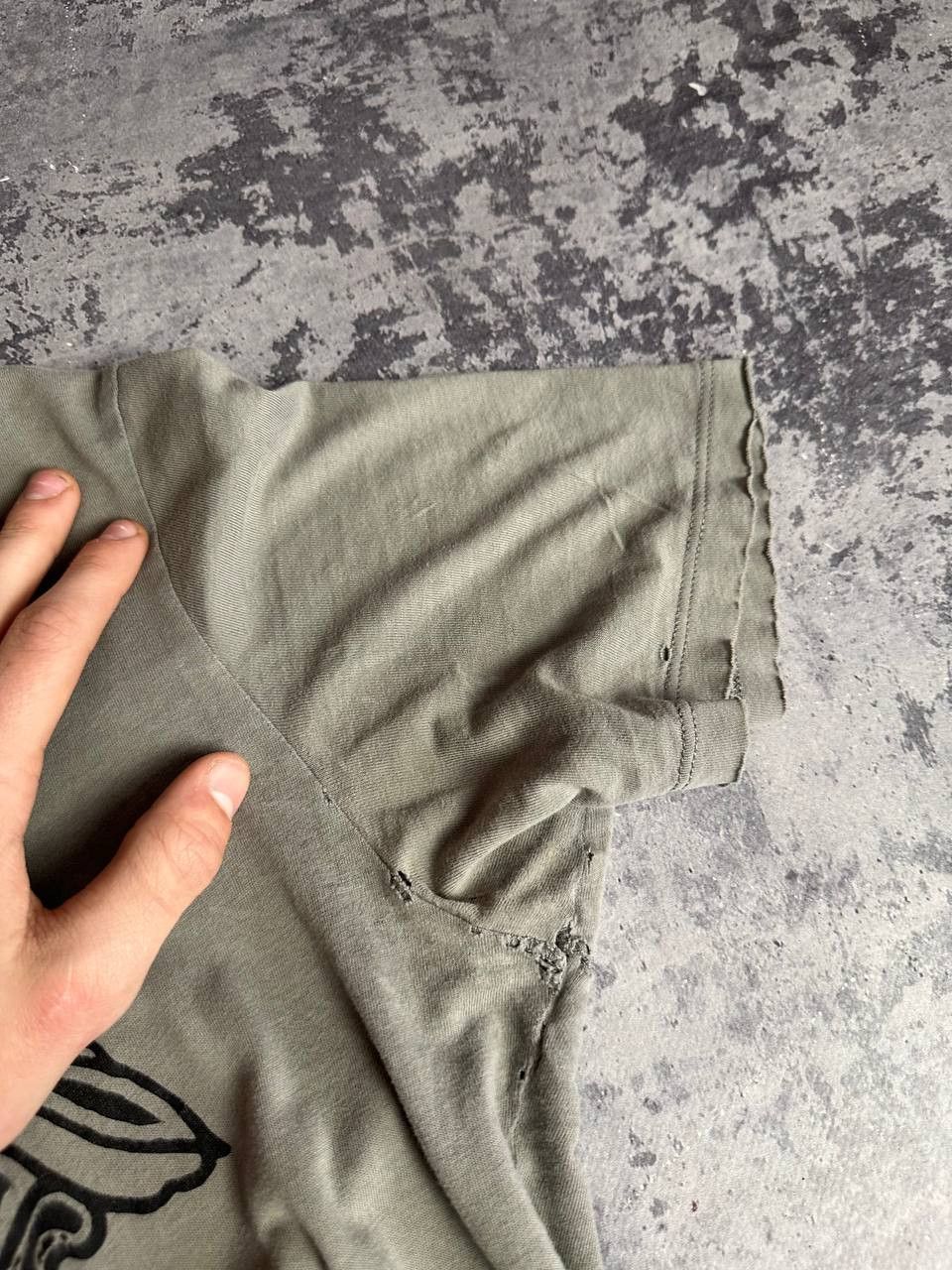 Versace Versace Gray Logo T-Shirt Distressed Size US M / EU 48-50 / 2 - 8 Thumbnail