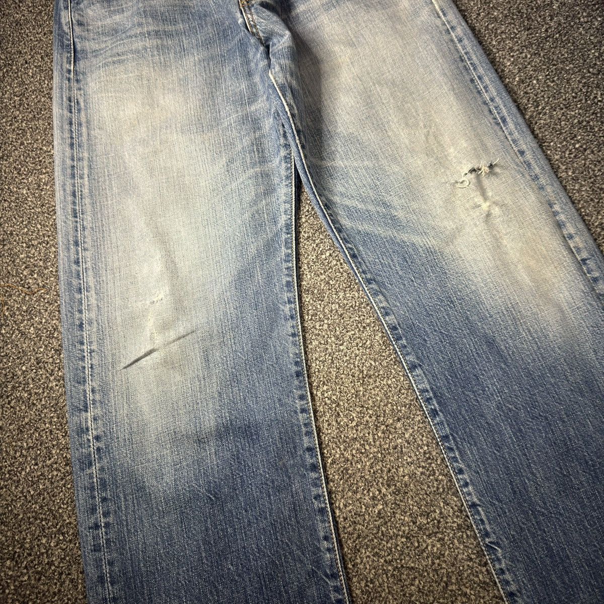 Levi's Vintage Y2K Levis 501 Distressed Aging Denim W29 Size US 29 - 4 Thumbnail