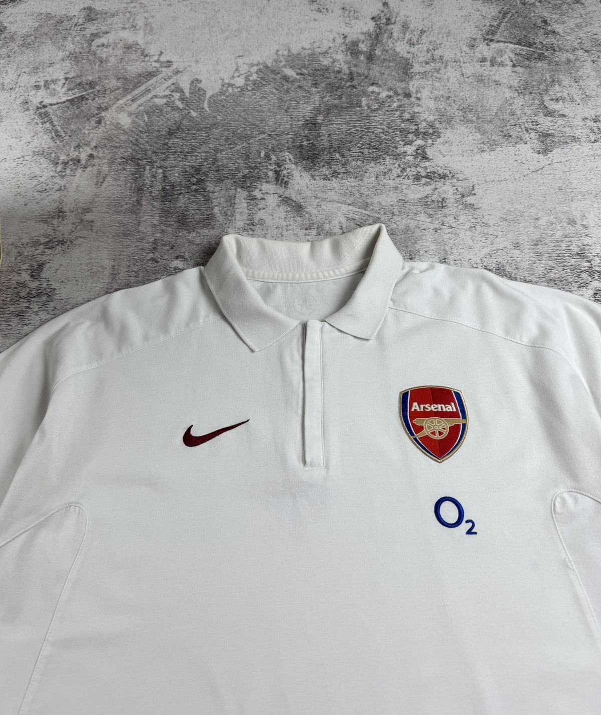 Nike Arsenal London Nike 2005 2006 White o2 Men’s Soccer Football T Shirt Jersey Kit Size US XL / EU 56 / 4 - 6 Thumbnail
