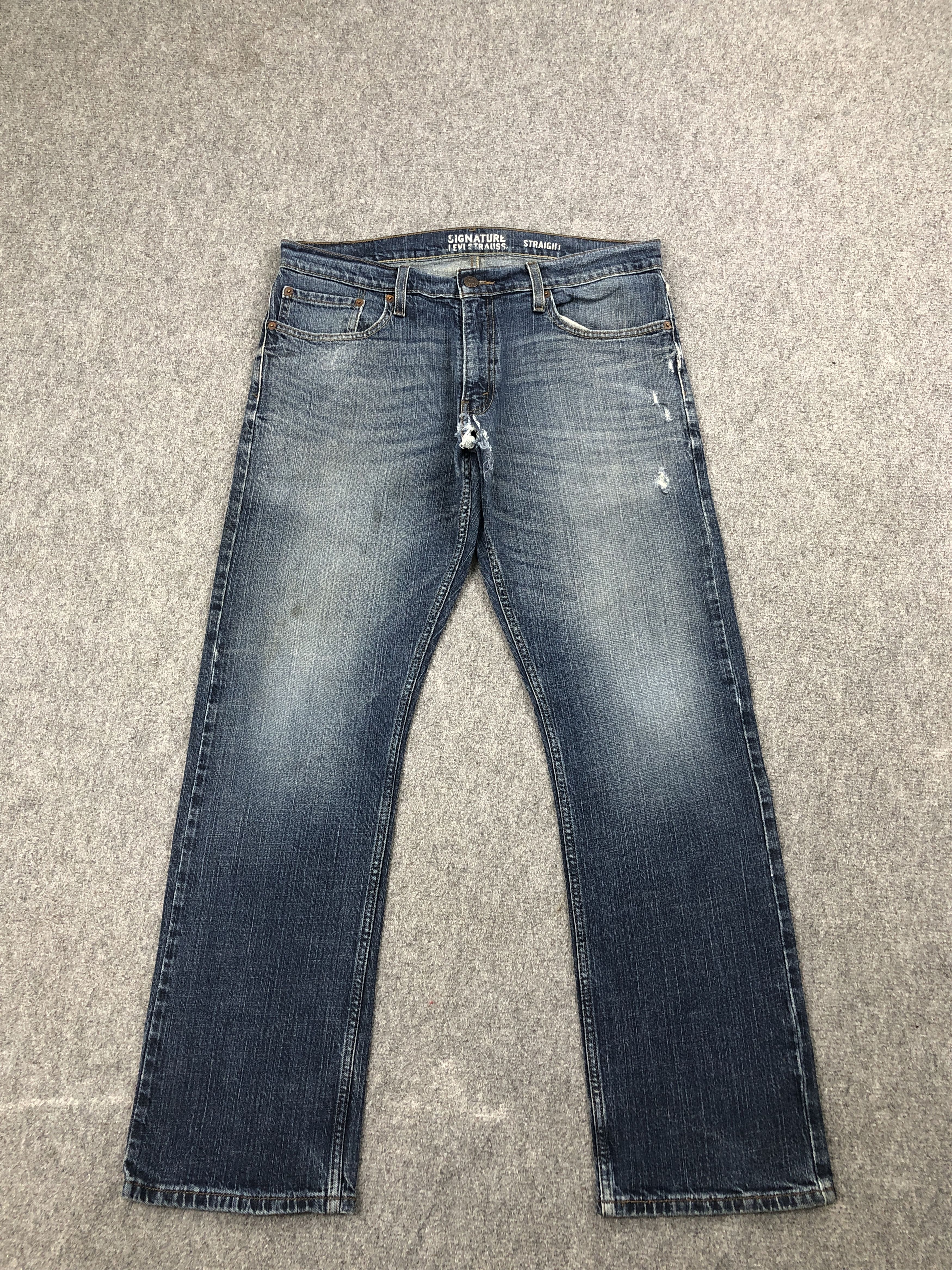 Levi's Faded Blue Vintage Levis Signature Jeans DP2537 Size US 34 / EU 50 - 1 Thumbnail