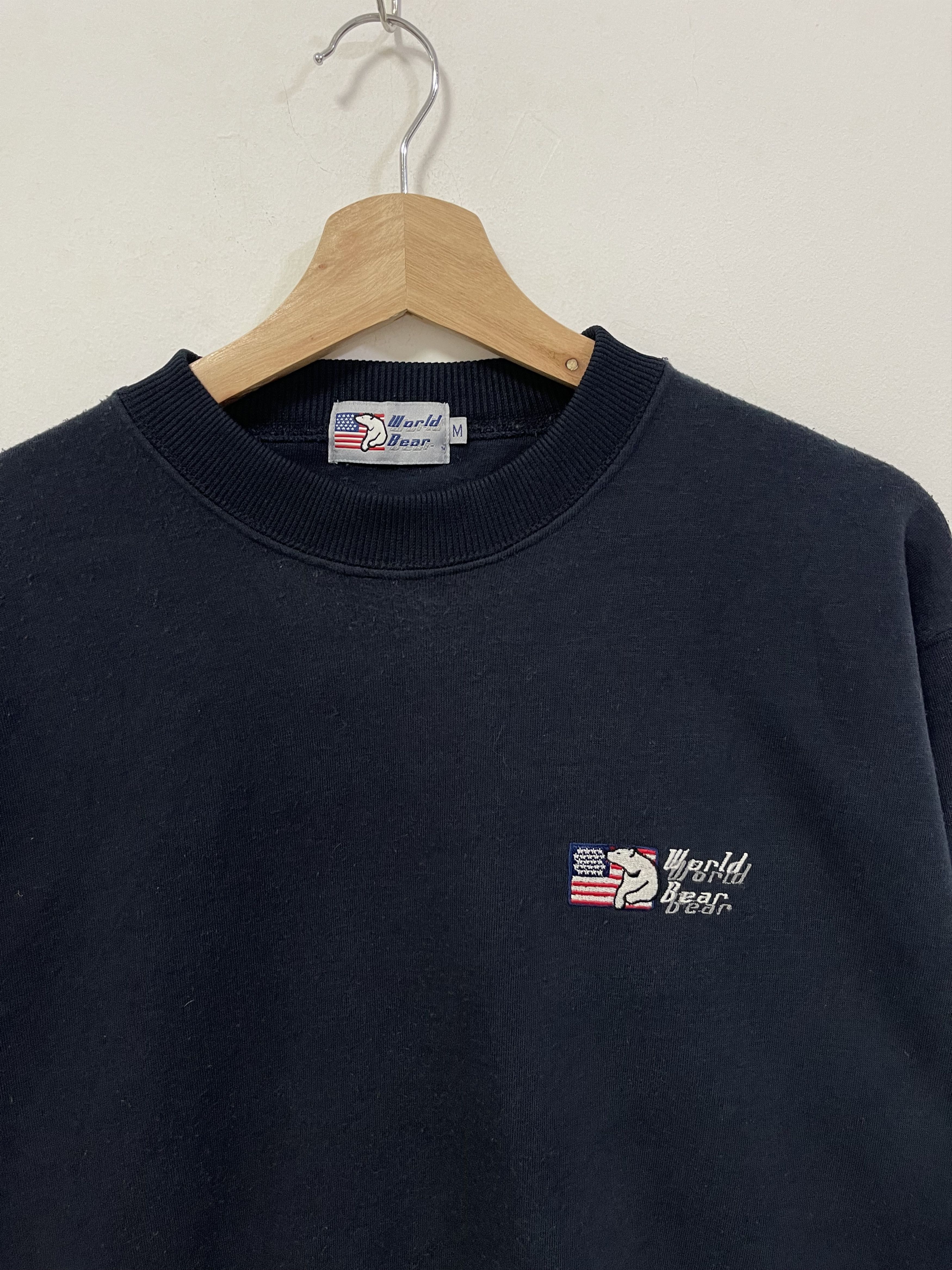 Japanese Brand Vintage World Bear Flag Mini Logo Embroidery Seeatshirt Size US S / EU 44-46 / 1 - 6 Thumbnail