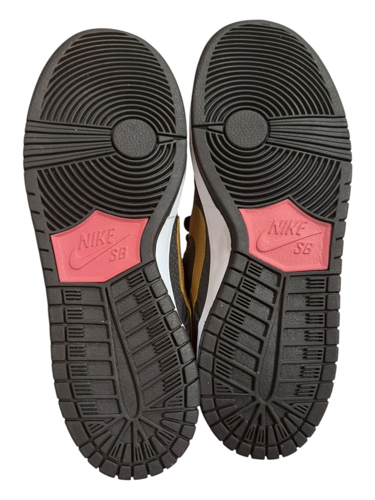 Nike Nike SB Dunk Low ‘Walk of Fame’ Size US 12 / EU 45 - 5 Thumbnail
