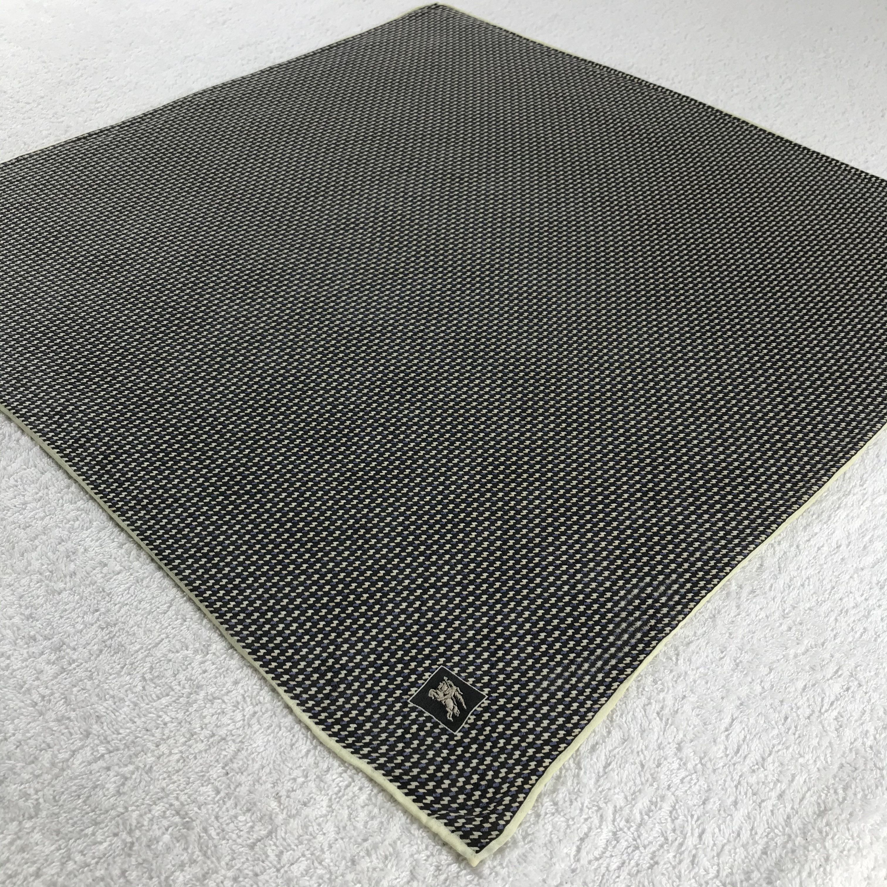 Burberry × Vintage Burberry Bandana / Handkerchief / Neckerchief - S296 Size ONE SIZE - 2 Thumbnail