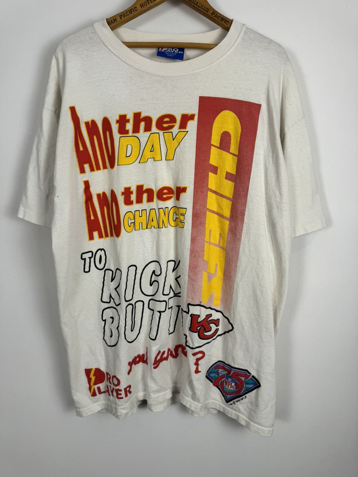 Vintage Vintage 90s Kansas City Chiefs Single Stitch Tee Size US XL / EU 56 / 4 - 2 Thumbnail
