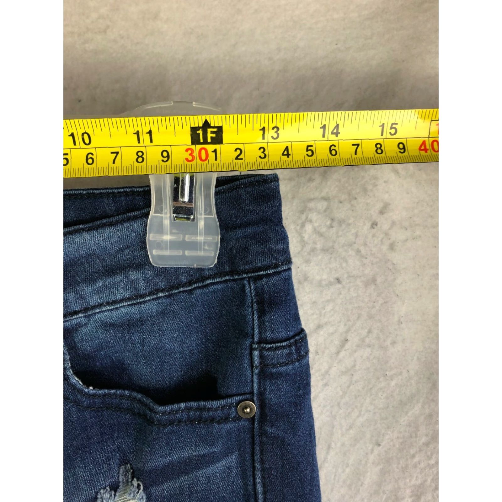 Fashion Nova VINTAGE Fashion Nova Jeans Shirt? No. Size 27" / US 4 / IT 40 - 2 Thumbnail