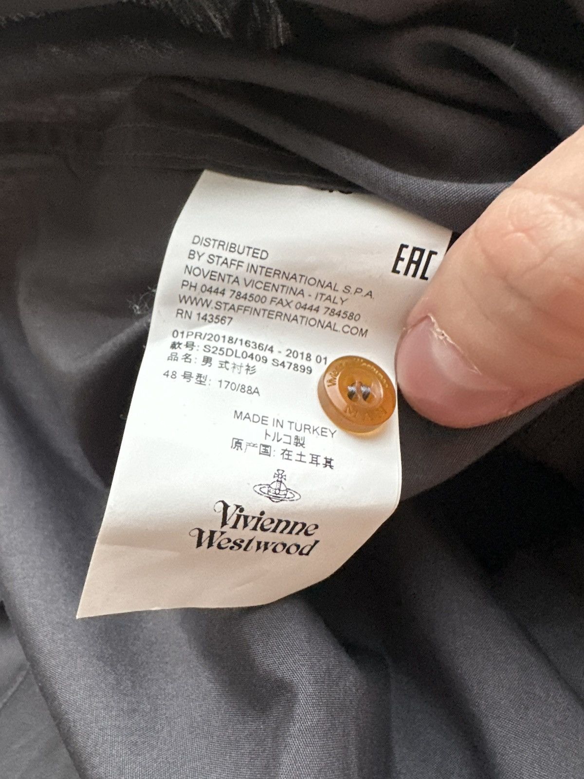 Vivienne Westwood Vivienne Westwood Shirt White Rare Mini Logo Size US M / EU 48-50 / 2 - 5 Thumbnail