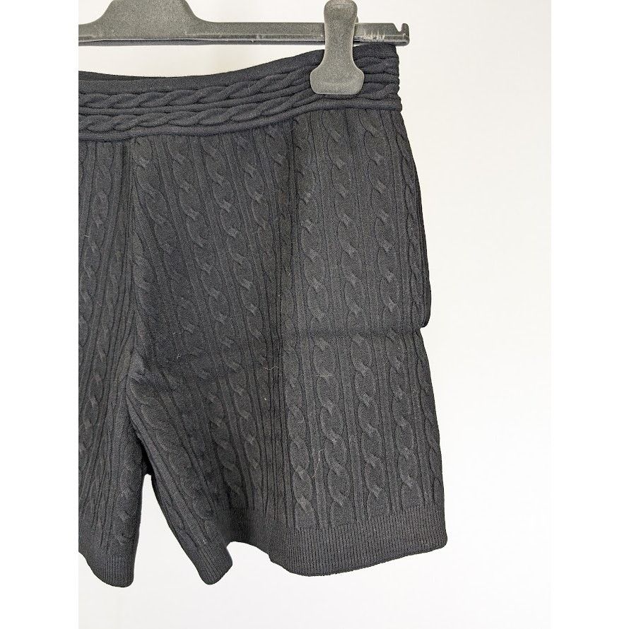 Valentino o1rshd1 Women's Shorts in Black Size 36" / US 14 / IT 50 - 17 Thumbnail