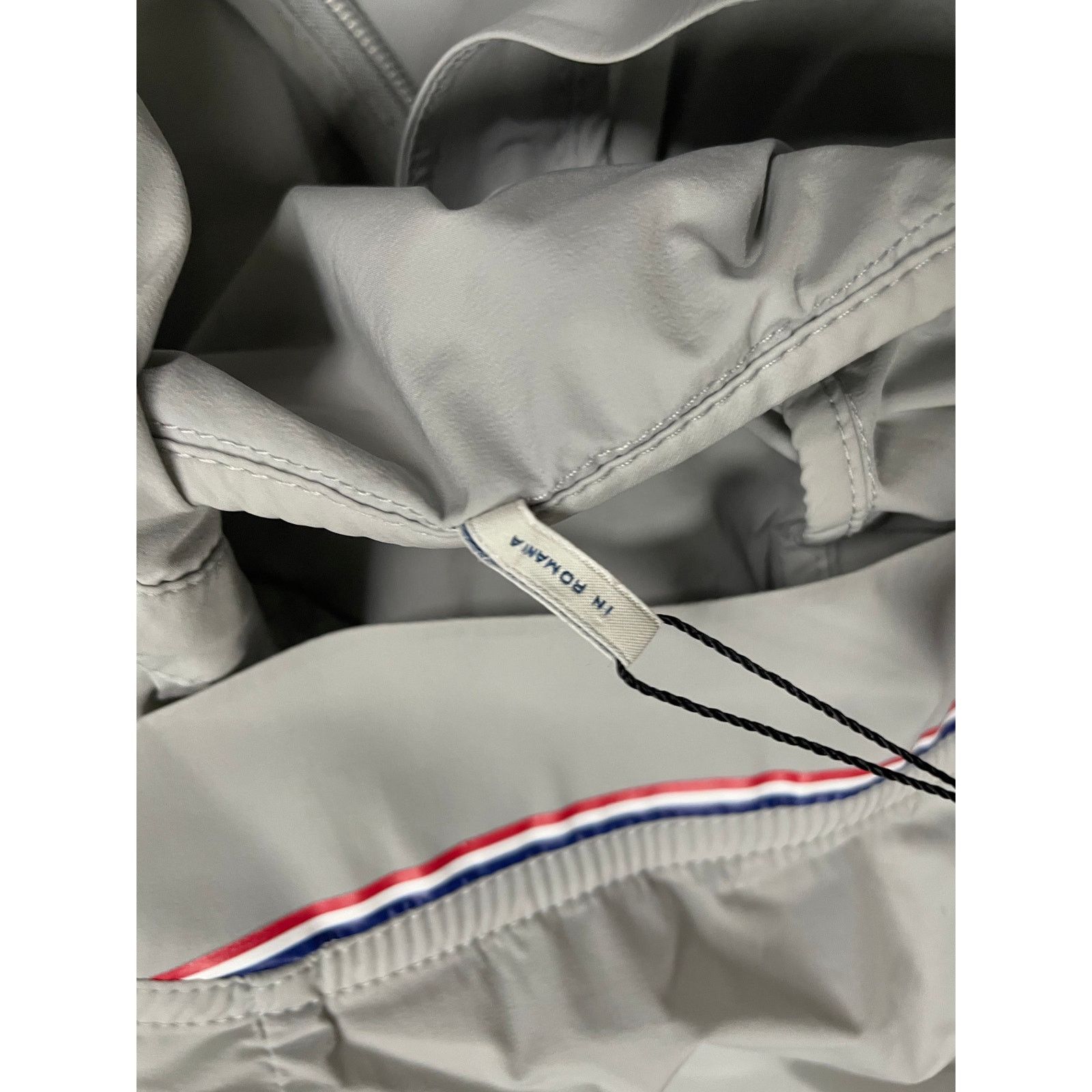 Moncler Moncler Wind Breaker Grey Used 3 (Medium) Size M / US 6-8 / IT 42-44 - 3 Thumbnail