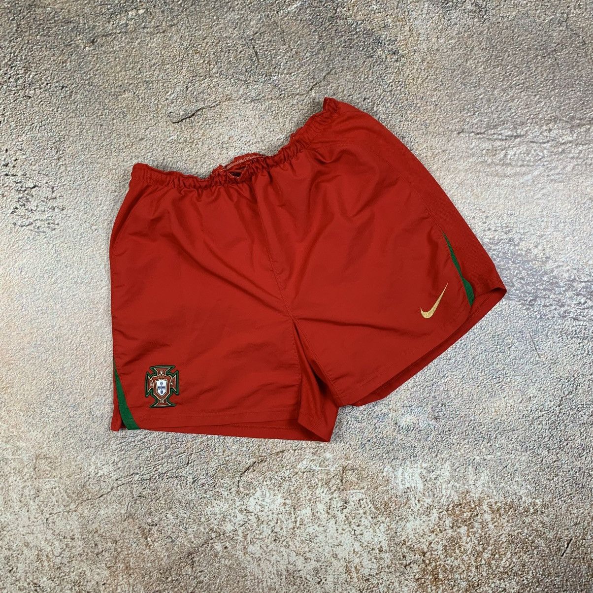Nike 2008/10 Portugal Nike Football Shorts Size US 36 / EU 52 - 1 Thumbnail