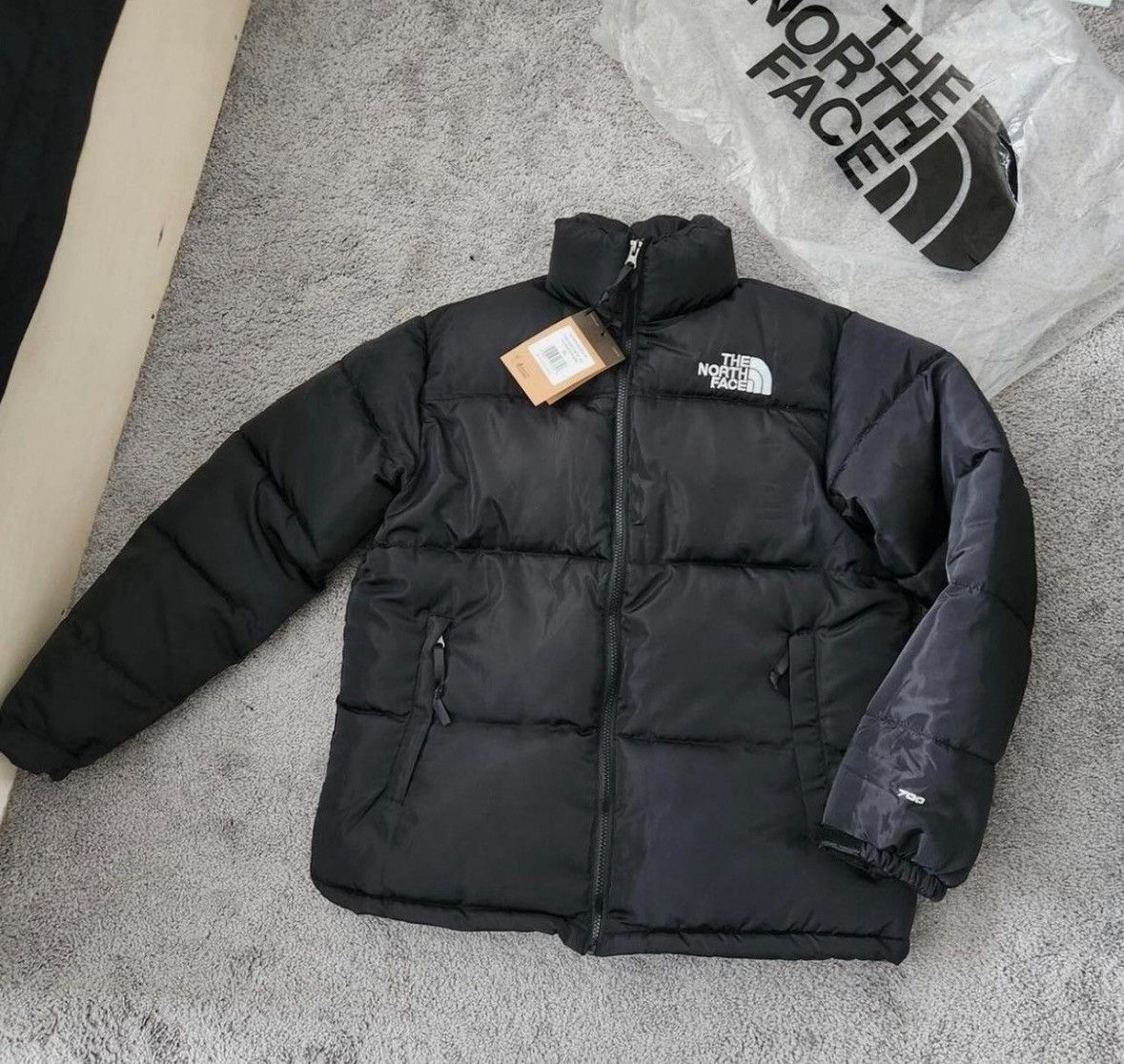 The North Face North face puffer coat size medium 700 Size M / US 6-8 / IT 42-44 - 2 Thumbnail