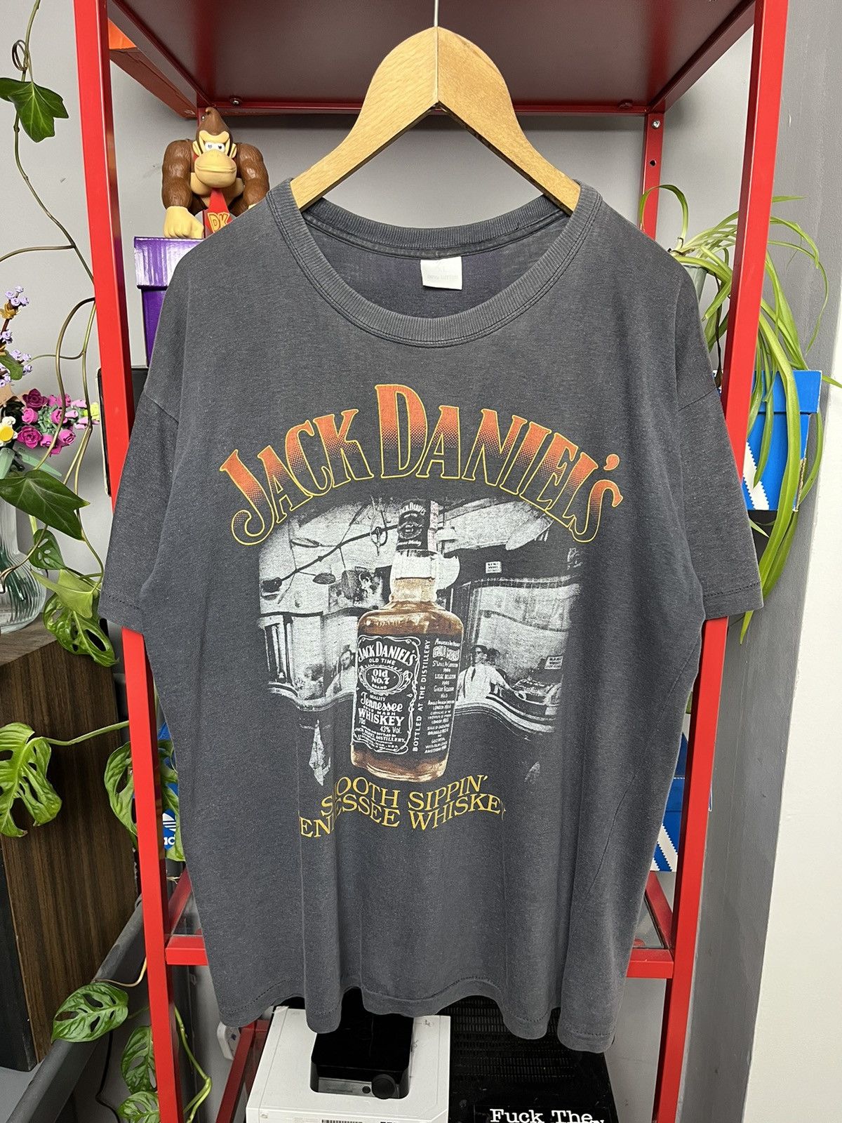 Vintage Vintage 80s Jack Daniel’s worn to perfection sun faded tee Size US XL / EU 56 / 4 - 1 Thumbnail