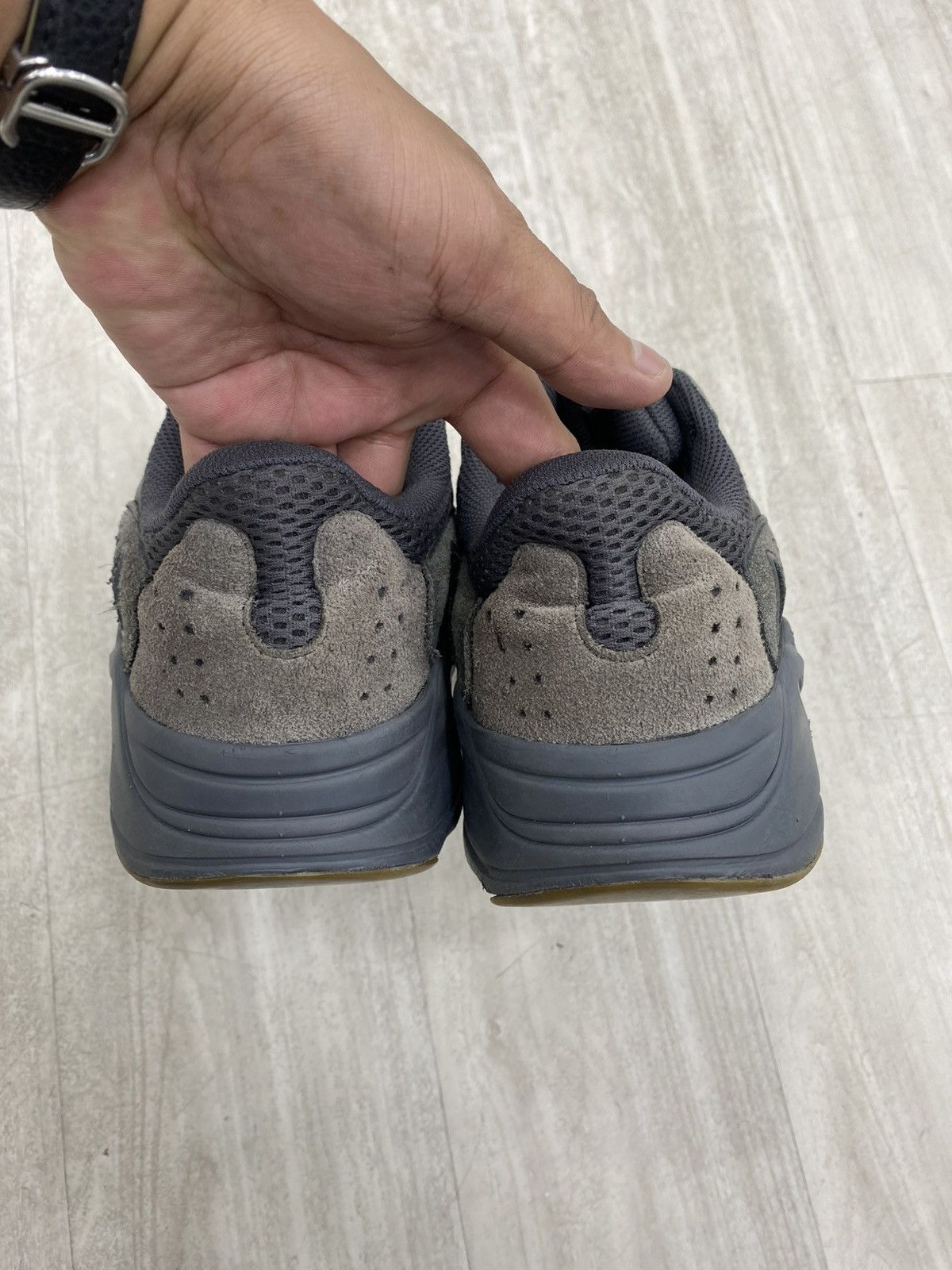 Adidas × Yeezy Adidas yeezy 700 boots utility Size US 10 / EU 43 - 8 Thumbnail