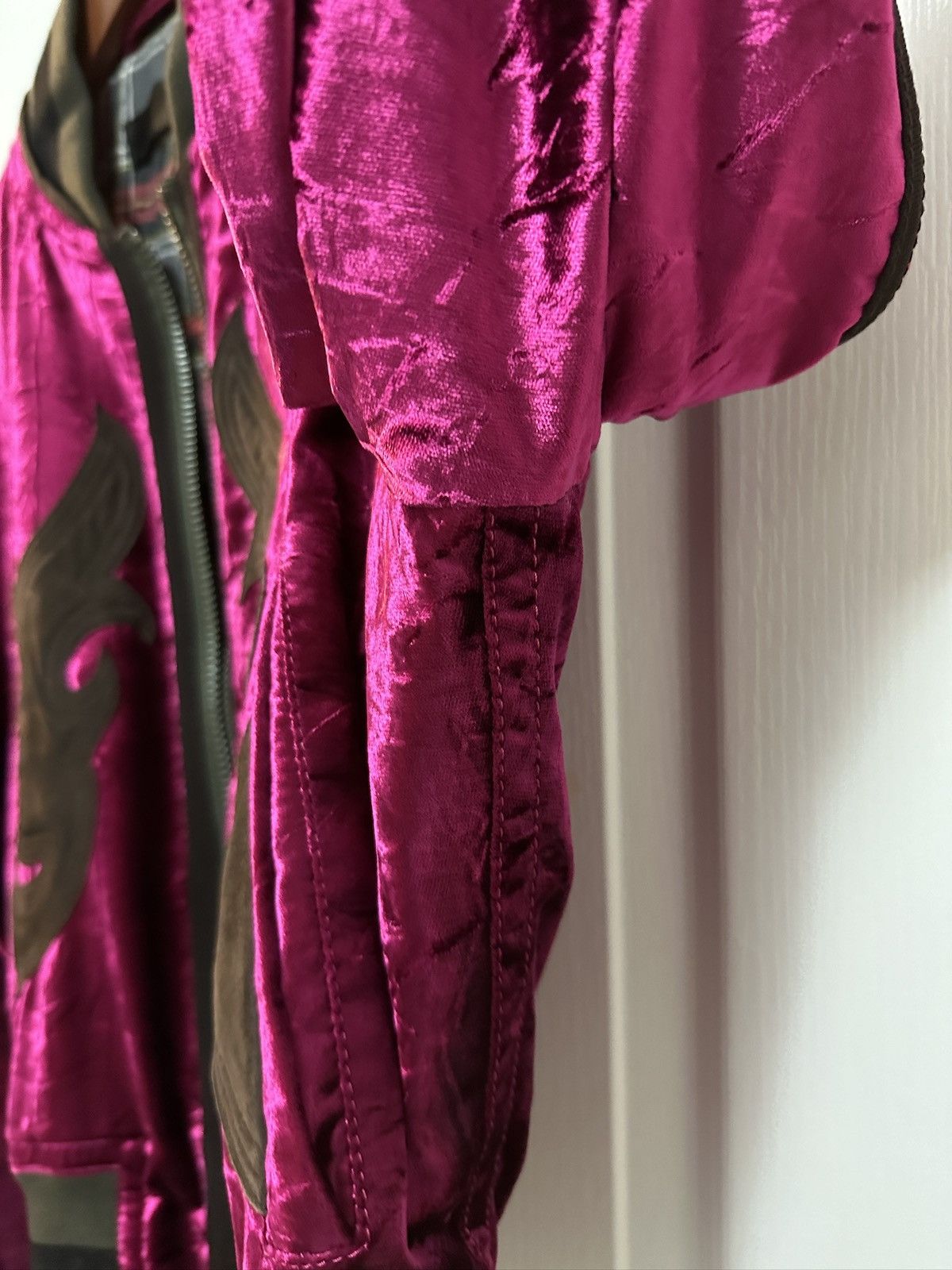 Haider Ackermann Crushed Velvet Cropped Bomber Jacket w/ Suede Appliqués Size US XS / EU 42 / 0 - 16 Thumbnail
