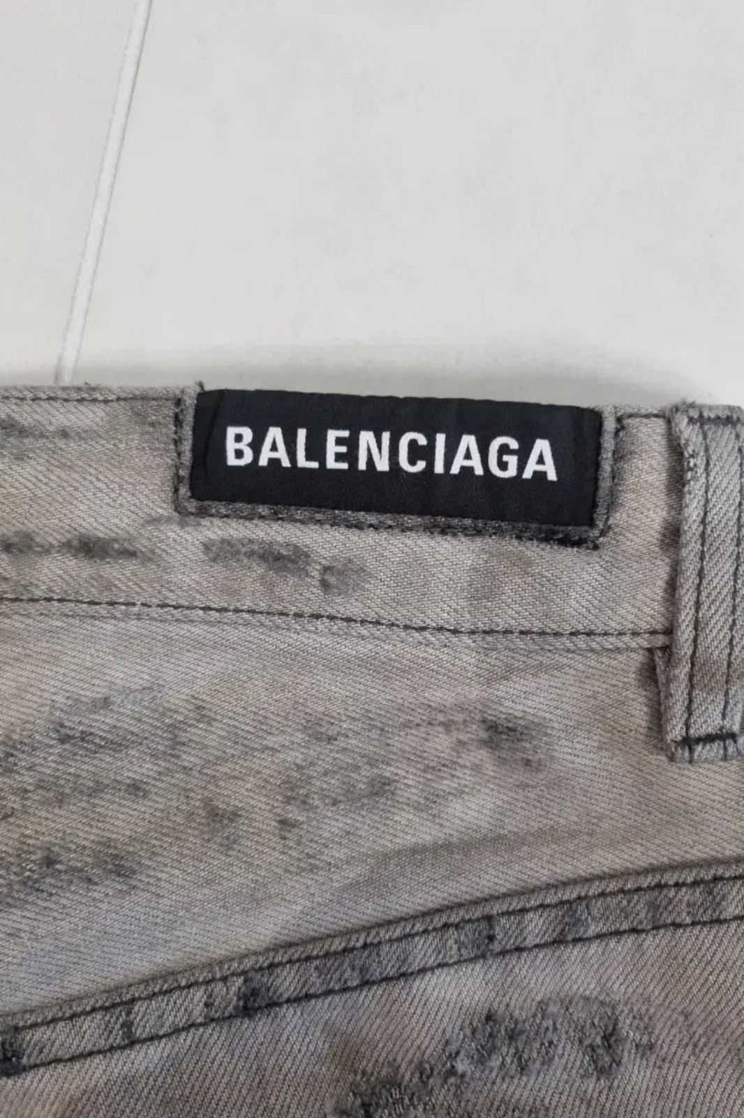 Balenciaga *rare* Balenciaga Super Destroyed Denim Pants Size US 31 - 5 Thumbnail