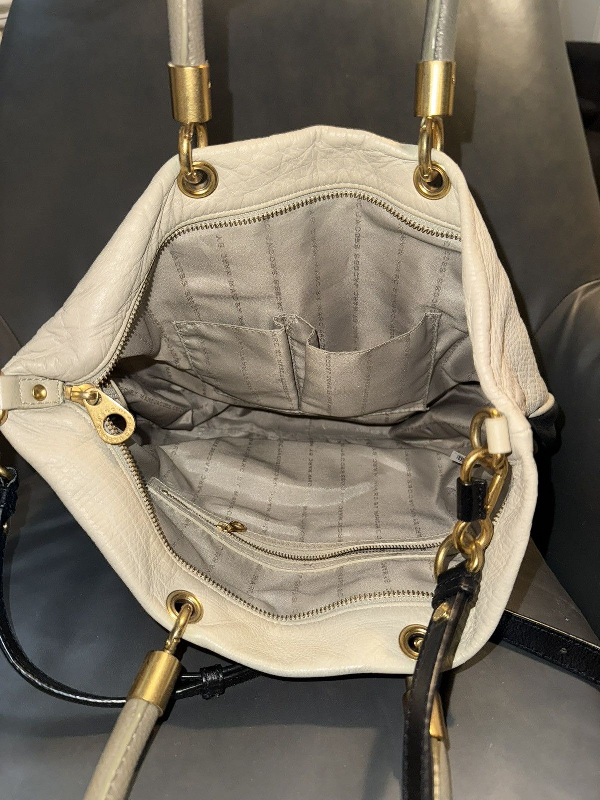 Marc by Marc Jacobs Too Hot to Handle Tri-Color Lizard Embossed Leather Handbag Size ONE SIZE - 8 Thumbnail