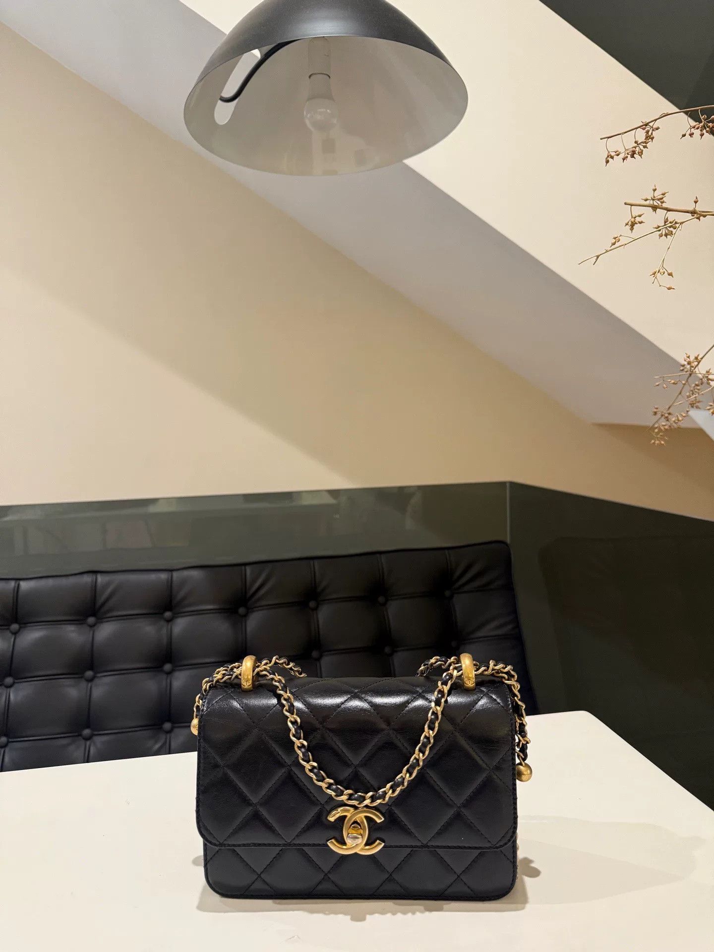 Chanel Pre-loved Bag Very good condition Size ONE SIZE - 1 Thumbnail