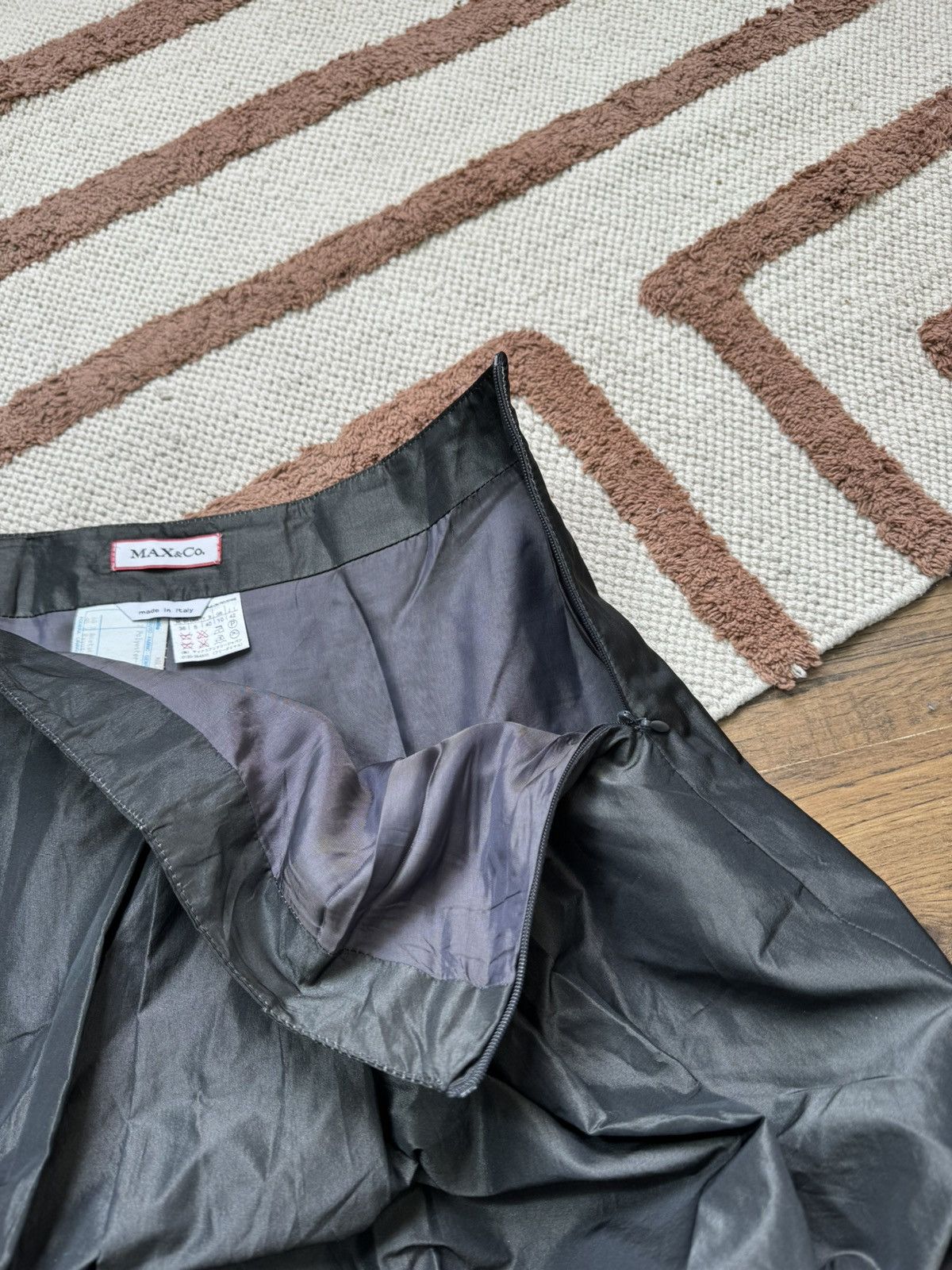 Vintage VINTAGE PLEATED BLOWN NYLON SHINY SKIRT Size 30" / US 8 / IT 44 - 6 Thumbnail