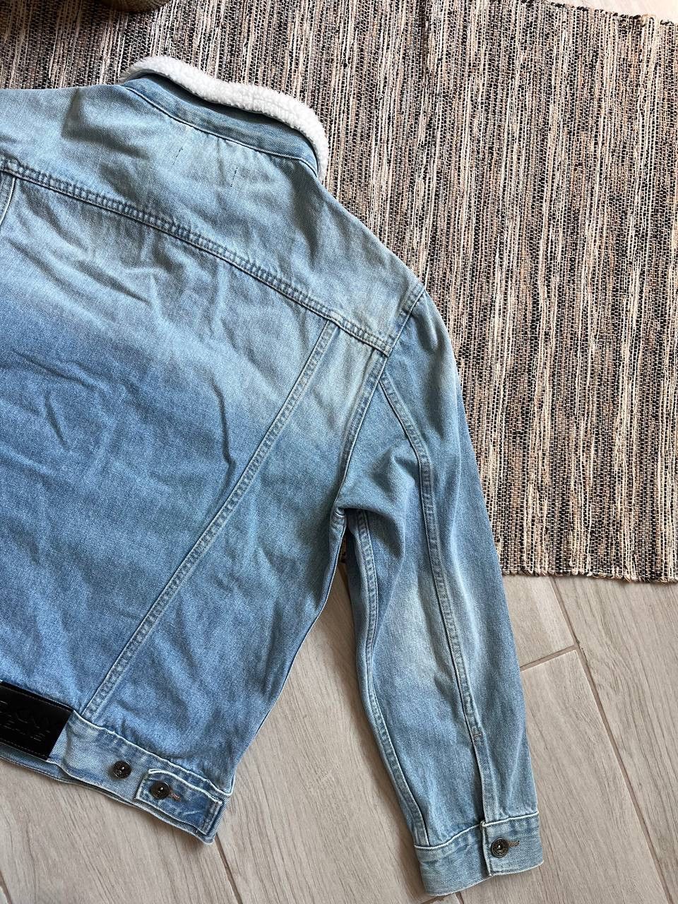 DKNY DKNY Denim jacket fur collar small logos size L Size US L / EU 52-54 / 3 - 10 Thumbnail