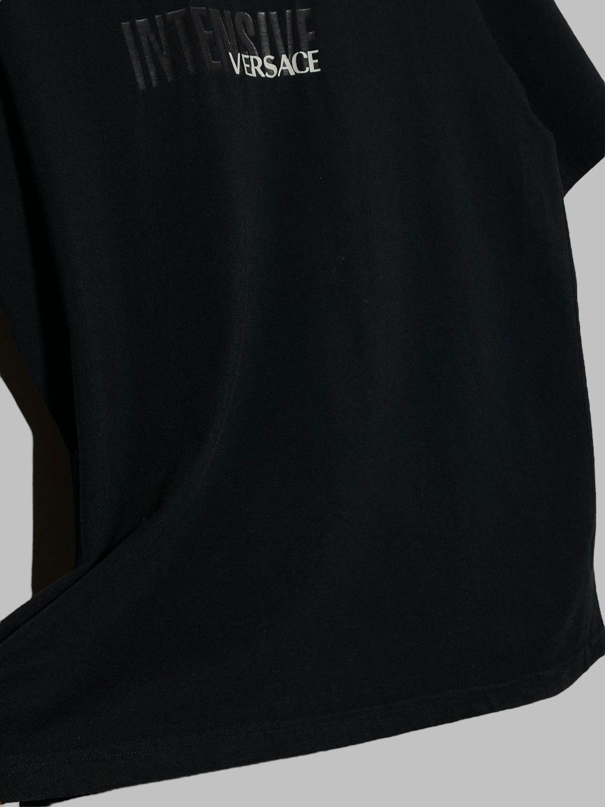 Versace VERSACE INTENSIVE LOGO TEE Y2K MINIMAL MILANO DRIP Size US L / EU 52-54 / 3 - 4 Thumbnail