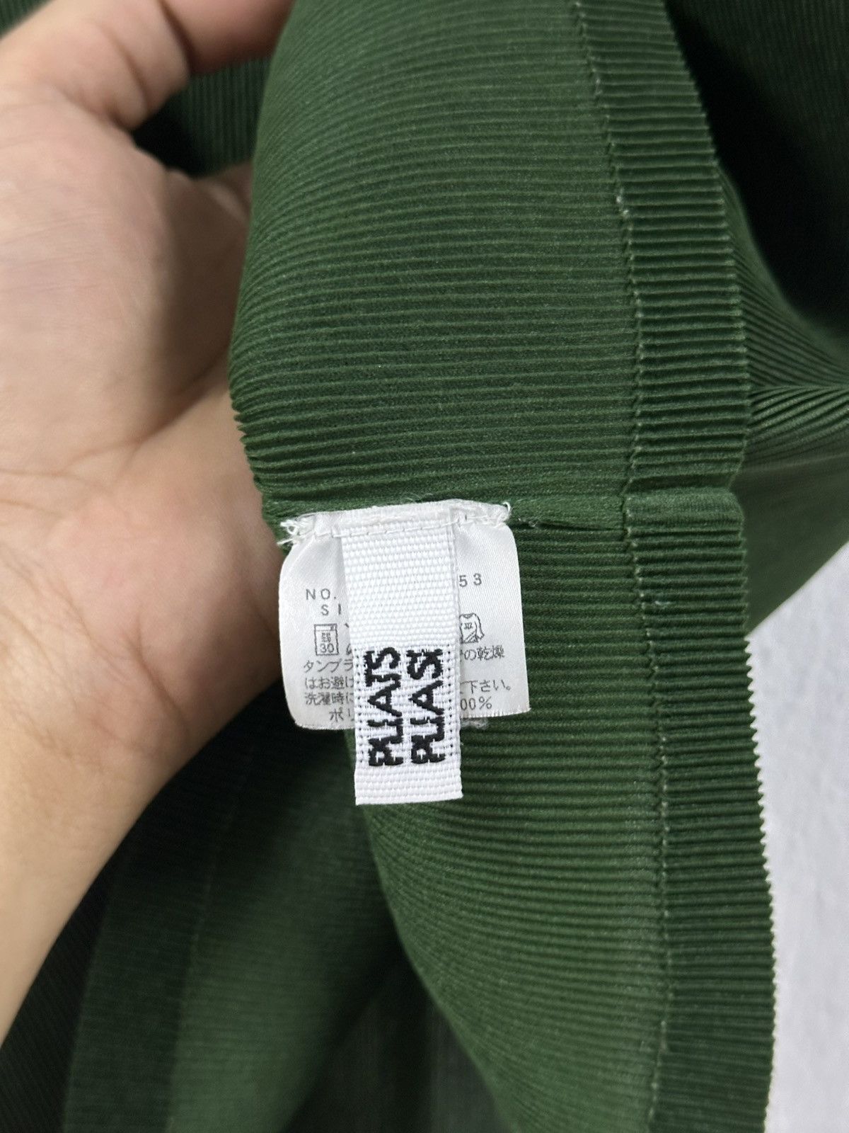 Pleats Please Issey Miyake Pleats Please Issey Miyake Forest Green Polo Style Shirt Size US M / EU 48-50 / 2 - 3 Thumbnail