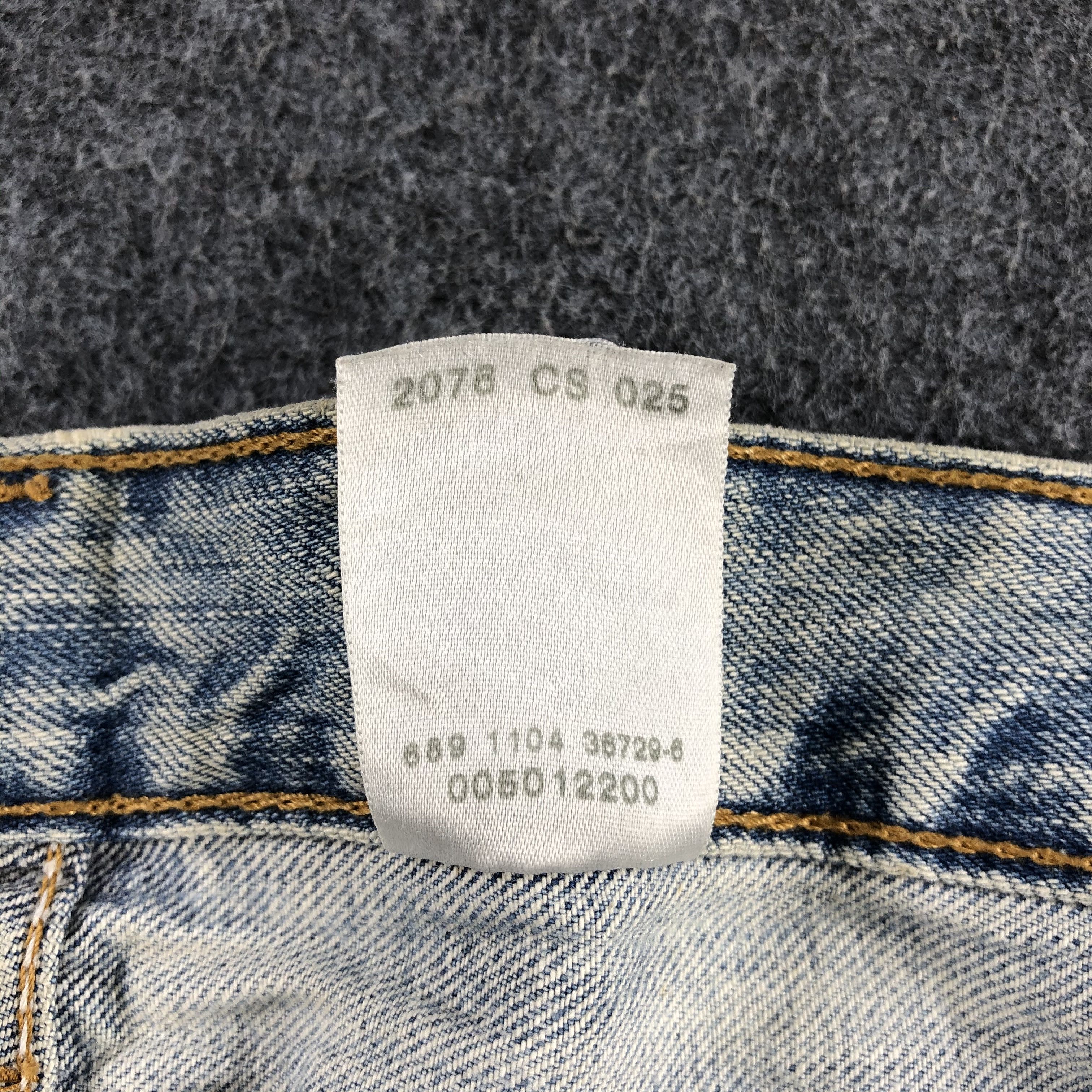 Levi's × Vintage 90s Vintage Ripped Light Wash Levis 501 Jeans-J1611 Size US 36 / EU 52 - 17 Thumbnail