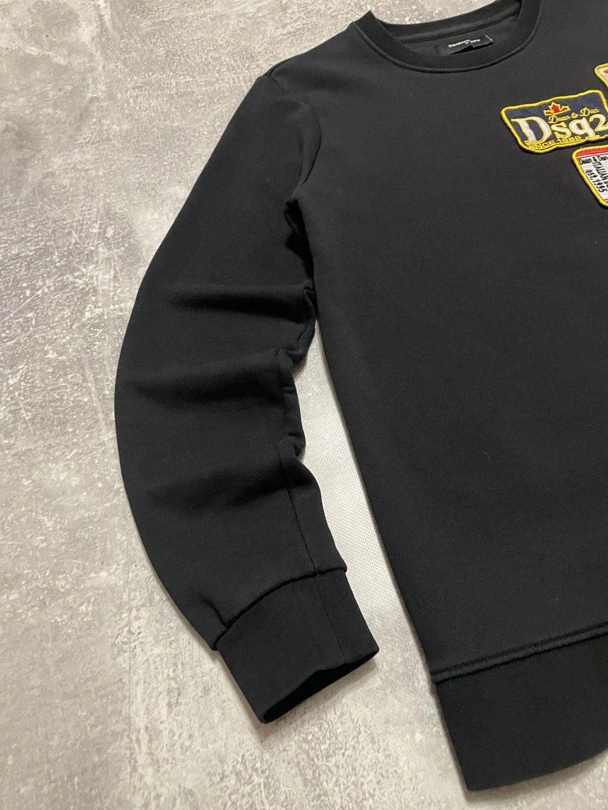 Dsquared2 Vintage Dsquared 2 Patches Sweatshirt Crewneck Size US M / EU 48-50 / 2 - 4 Thumbnail