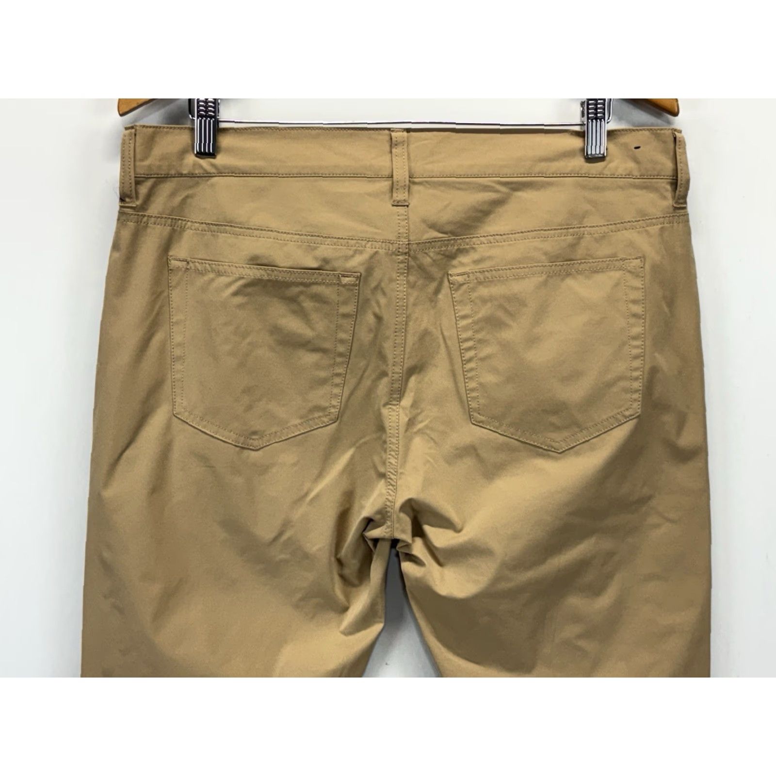 J.Crew J. Crew Flex Pants Mens 36 Tan Slim Tech Performance Preppy Chino Size US 36 / EU 52 - 4 Thumbnail