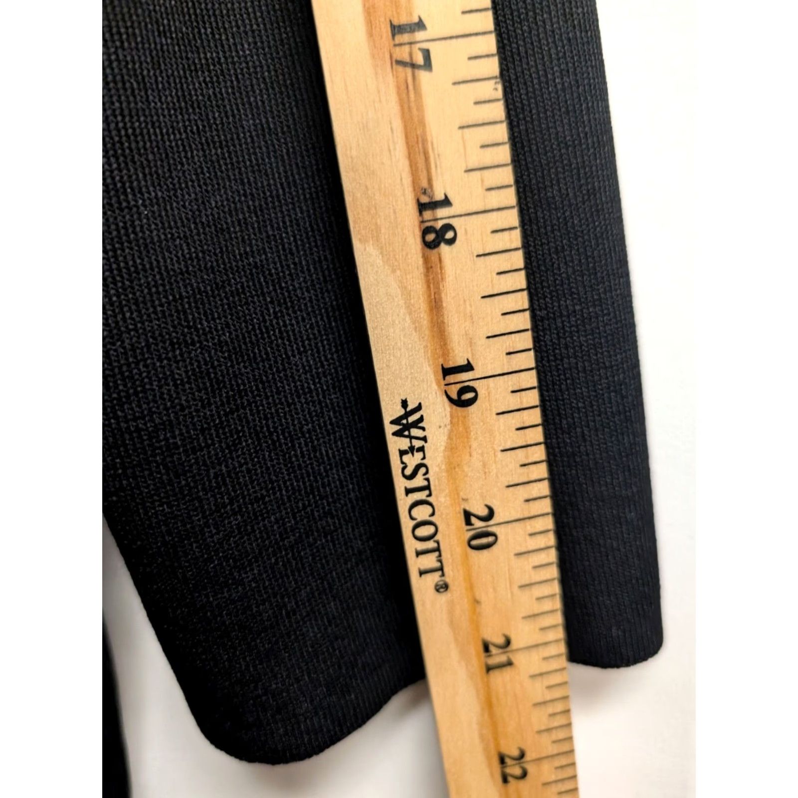 Vintage Exclusively Misook Womens L Petite Black Open Front Cardigan Sweater Pockets Size L / US 10 / IT 46 - 4 Thumbnail
