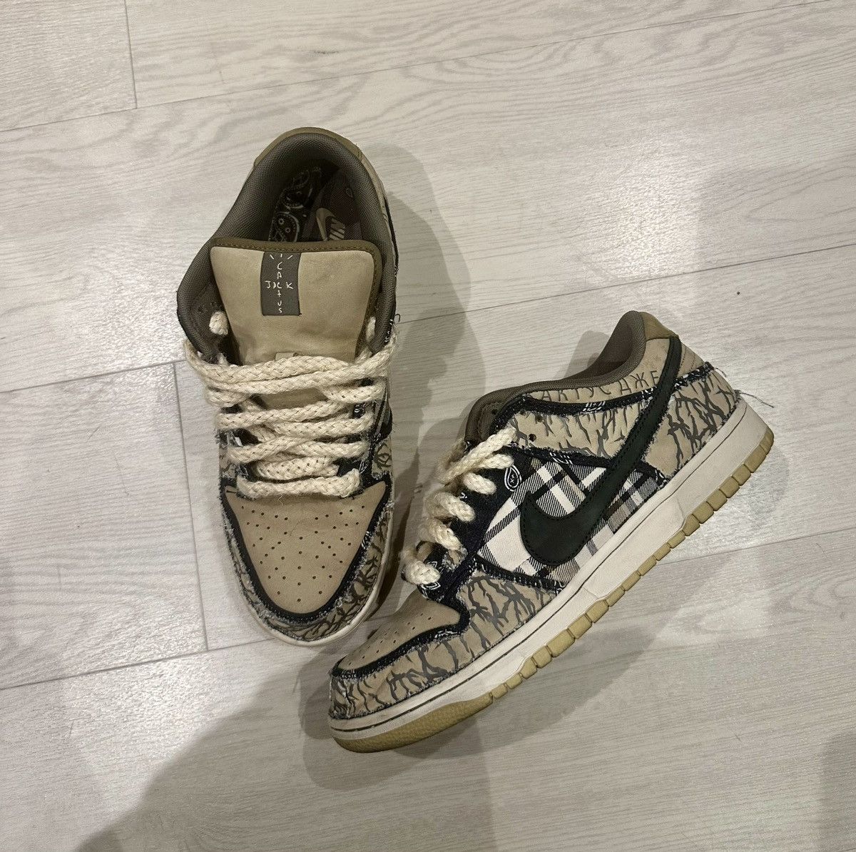 travis scott sb low
