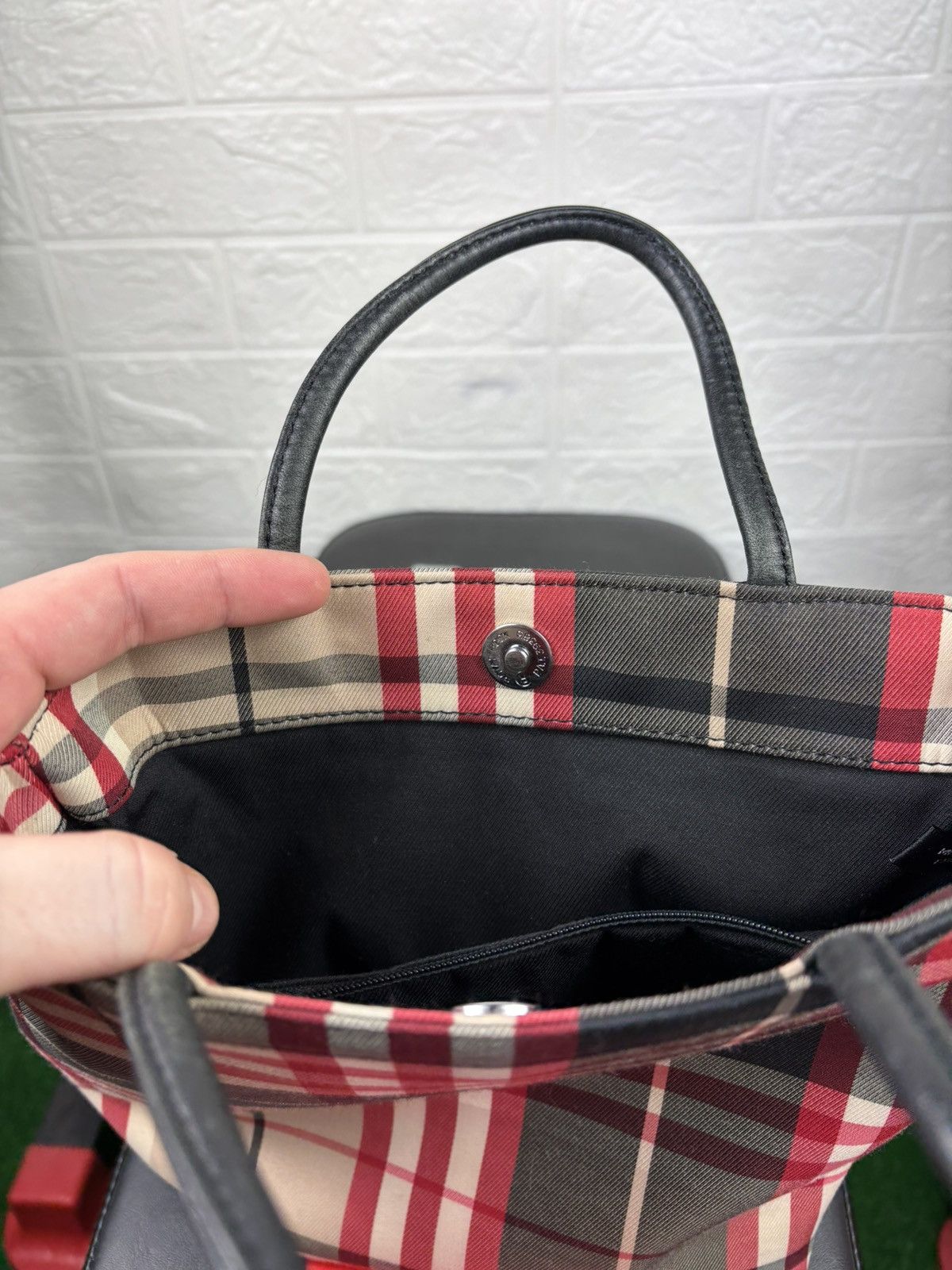 Burberry BURBERRY Nova Check Hand Bag Canvas Red Size ONE SIZE - 13 Thumbnail