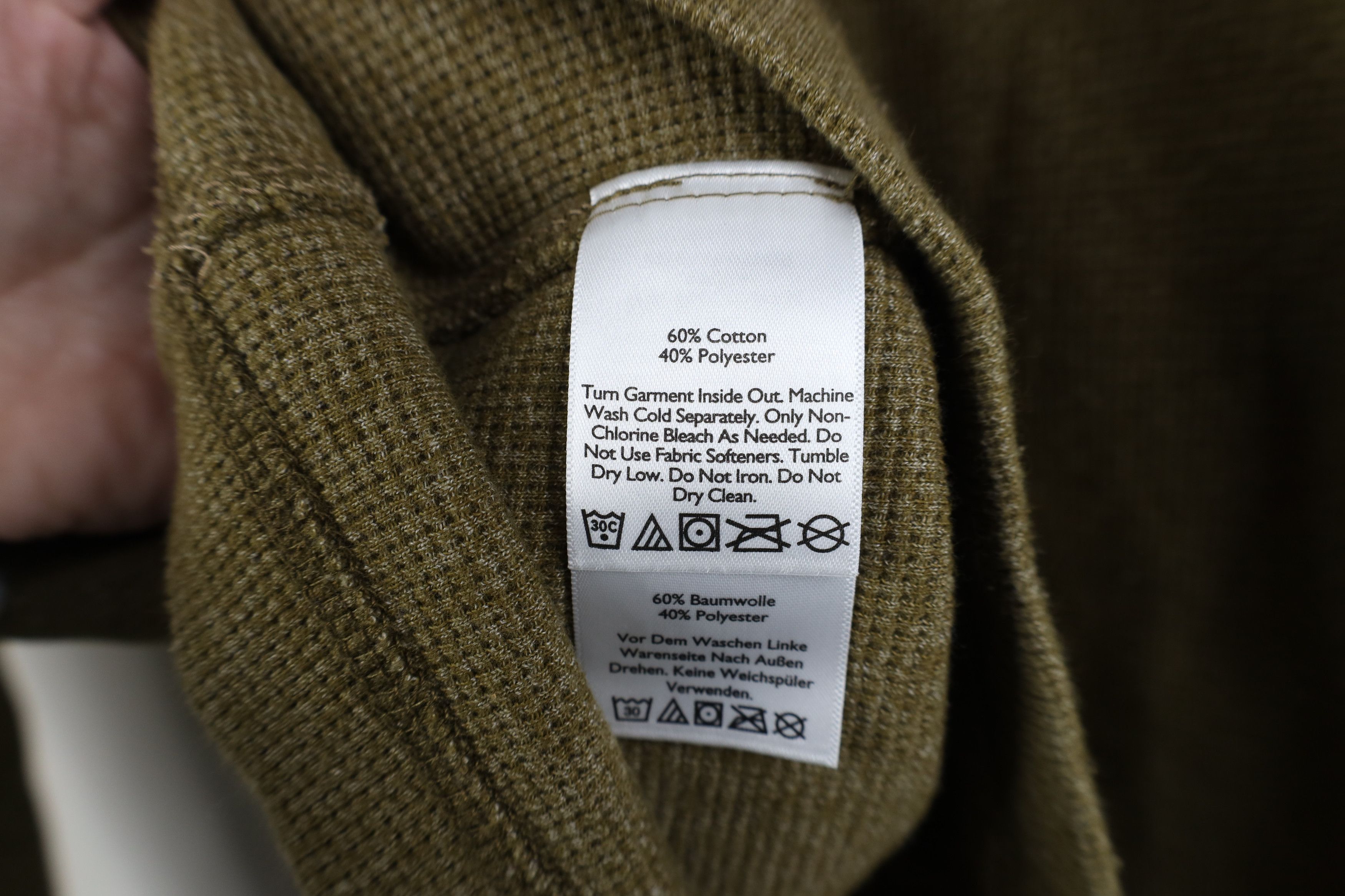Eddie Bauer Vintage Y2K Eddie Bauer Knit Long Sleeve Henley T-Shirt Size US L / EU 52-54 / 3 - 8 Thumbnail