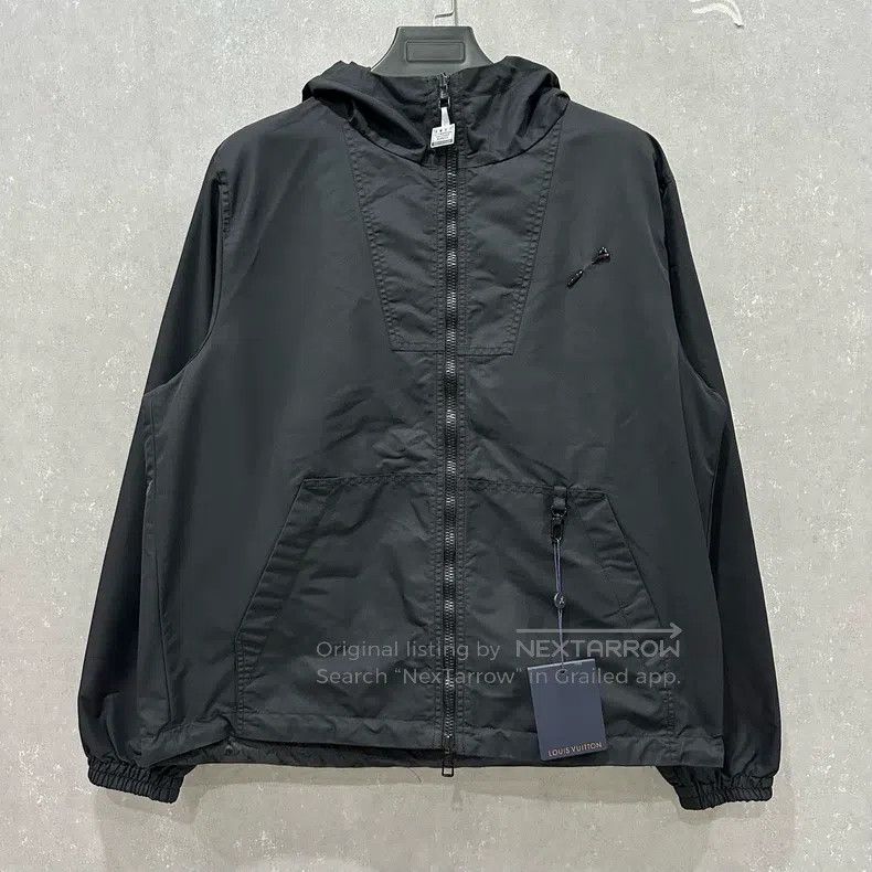 Louis Vuitton Louis Vuitton Pin full logo double-sided wear assault jack Size US M / EU 48-50 / 2 - 1 Thumbnail