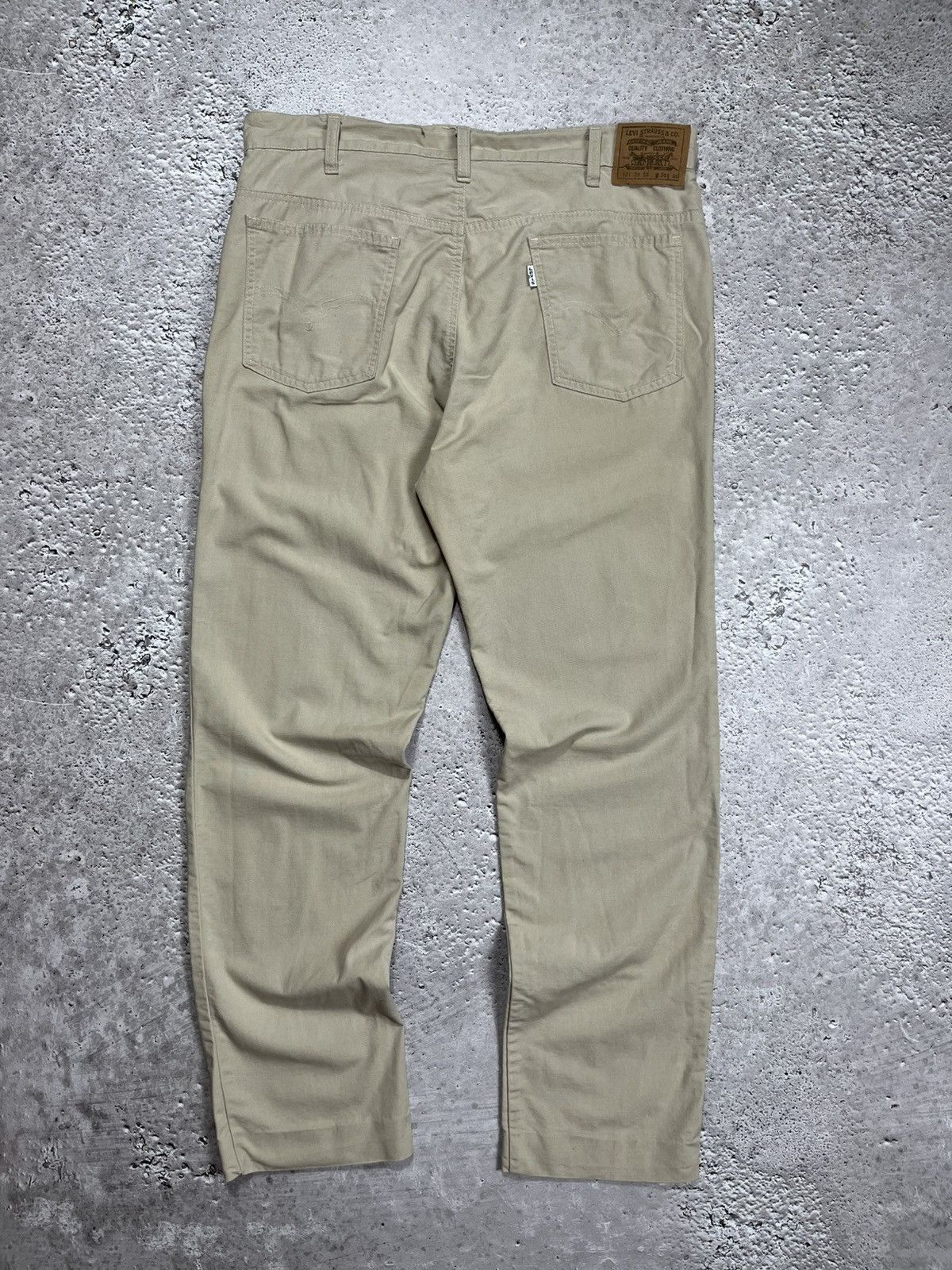 Levi's Vintage Levi’s 631 Beige Pants Made in Italy W36 L36 Size US 36 / EU 52 - 1 Thumbnail