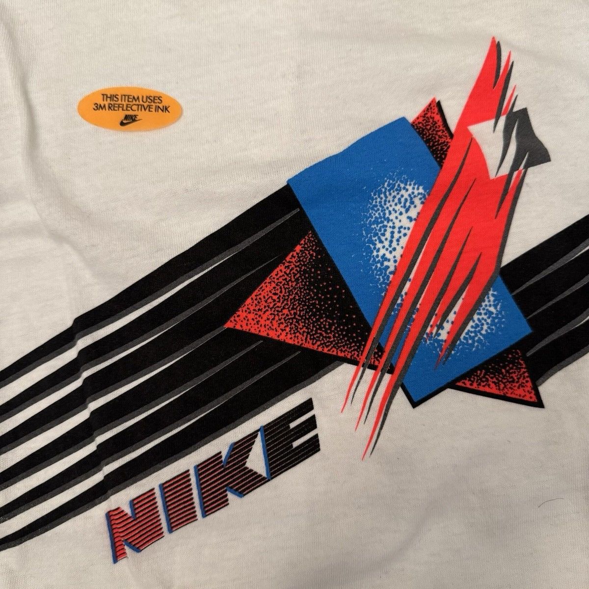 Nike Vintage Nike Reflective 3M T-Shirt Size US M / EU 48-50 / 2 - 3 Thumbnail