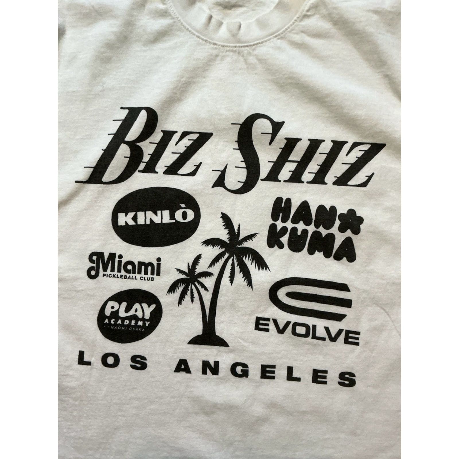 Market Market Studios Los Angeles Sponsor Graphic White Short Sleeve T-Shirt LG Men Shirt Angel 90s? Size US L / EU 52-54 / 3 - 7 Thumbnail