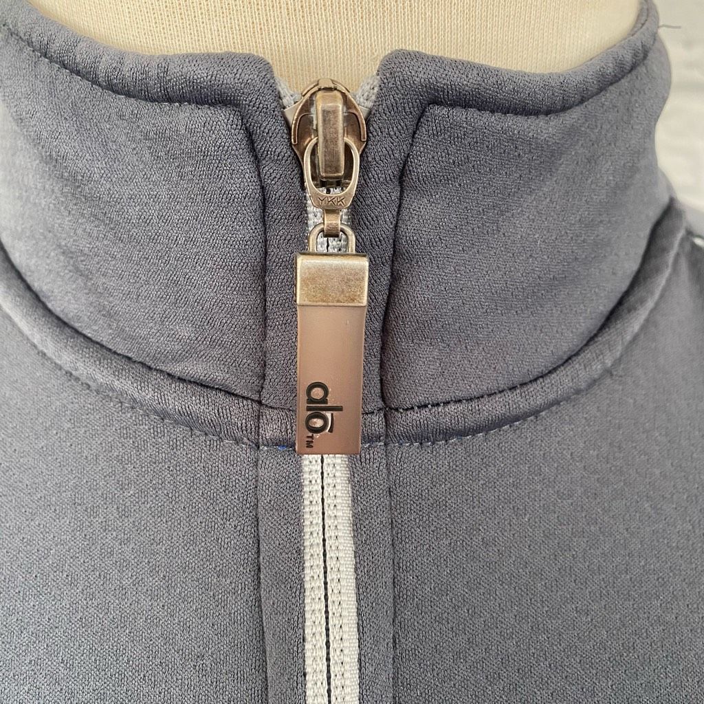 Alo Alo cool fit men XL Longsleeve 1/4 zip mock turtleneck grey Size US XL / EU 56 / 4 - 3 Thumbnail